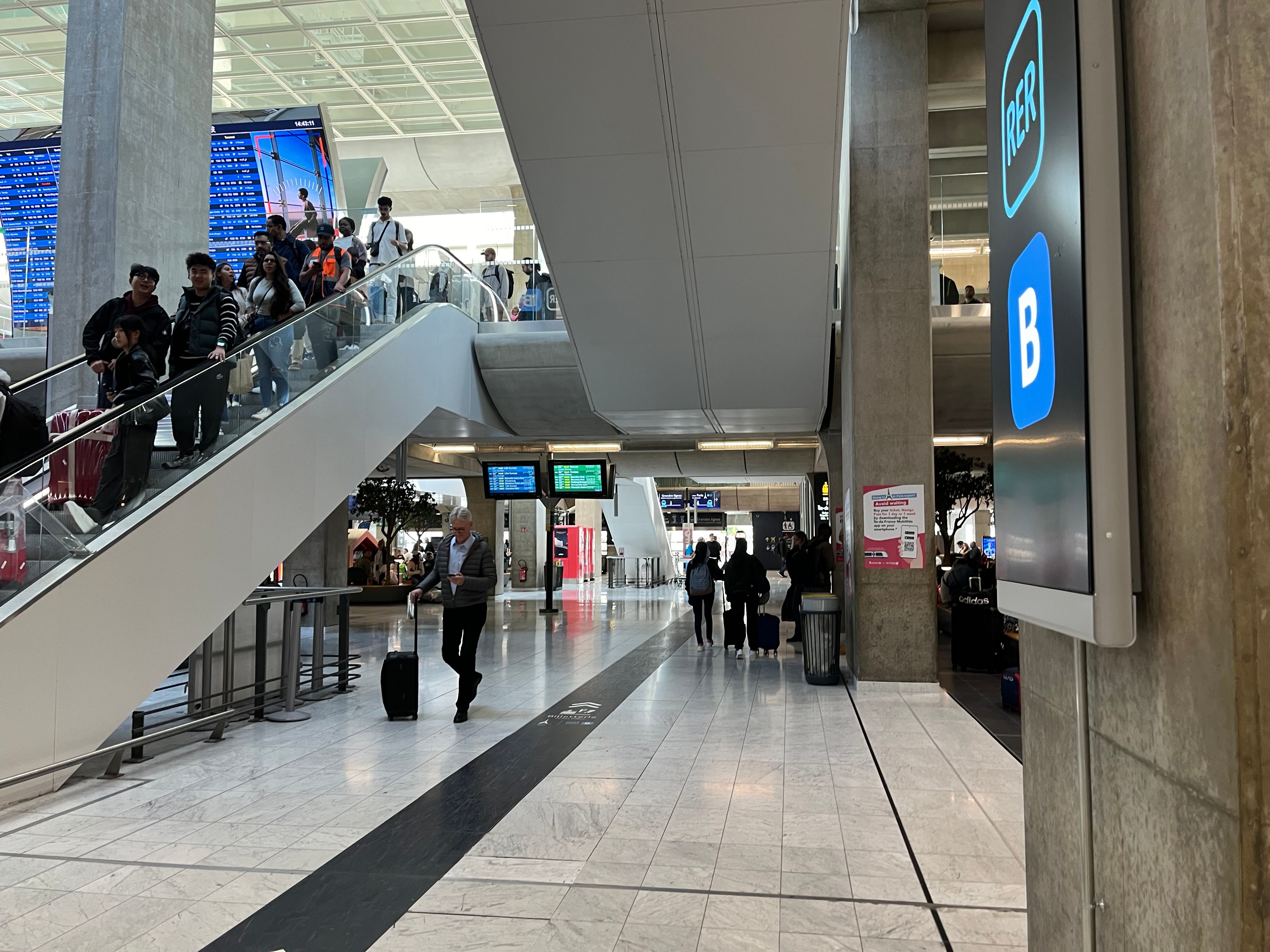 Terminal 2 train station CDG