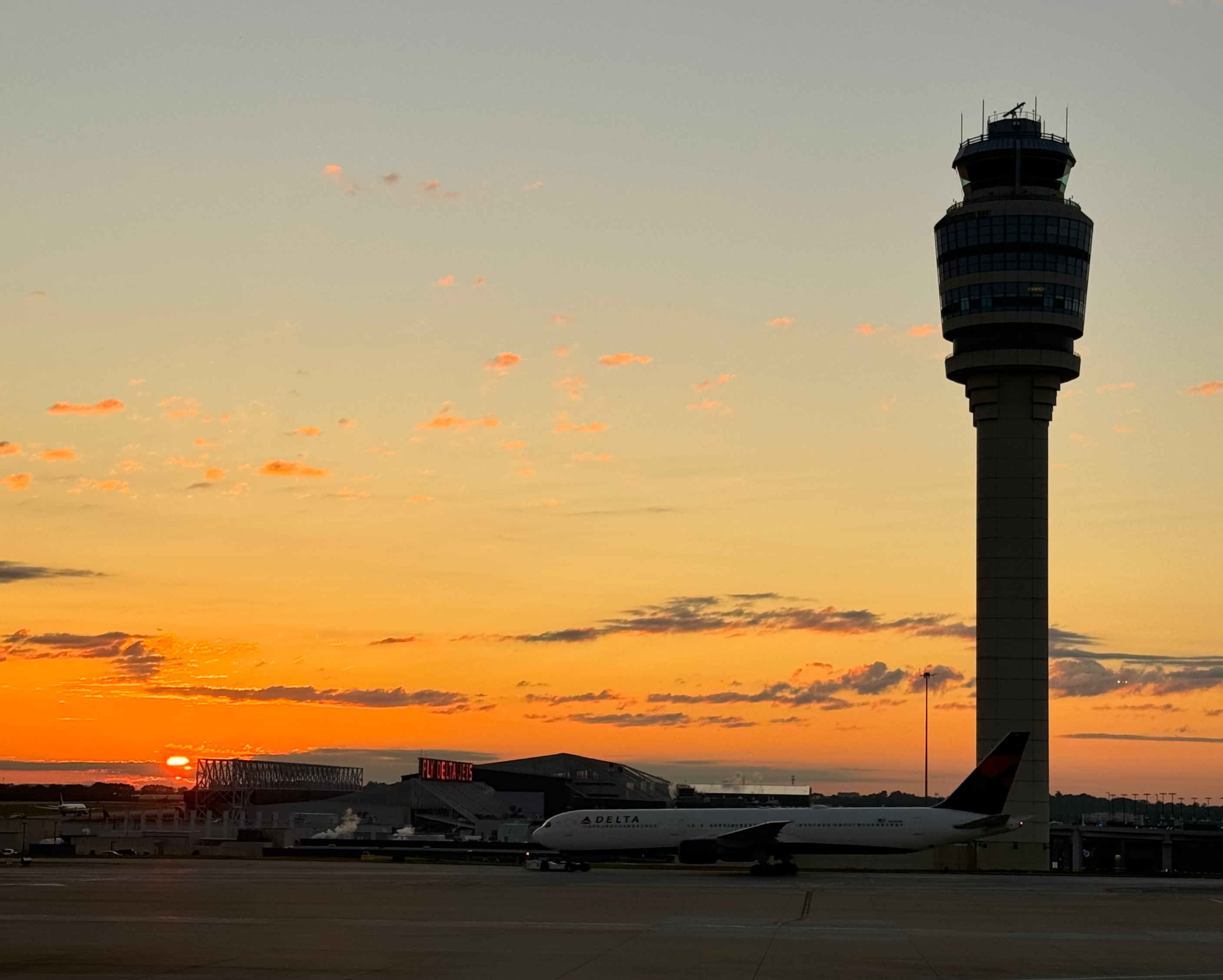 Examining The Design Of HartsfieldJackson Atlanta International Airport