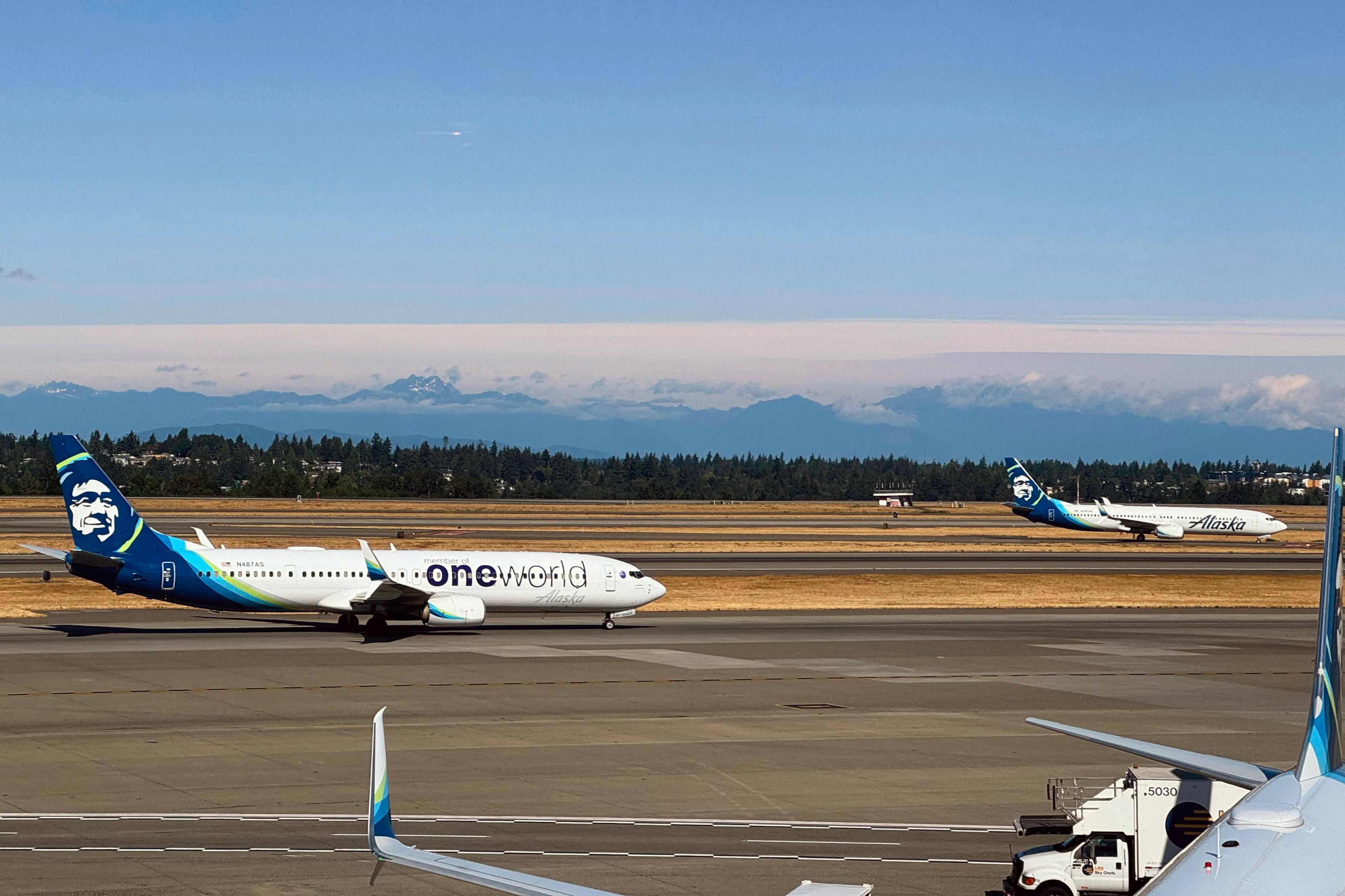 Three Alaska Airlines Planes at Seattle-Tacoma International Airport SEA TAC Photo: Jonathan E. Hendry | Simple Flying