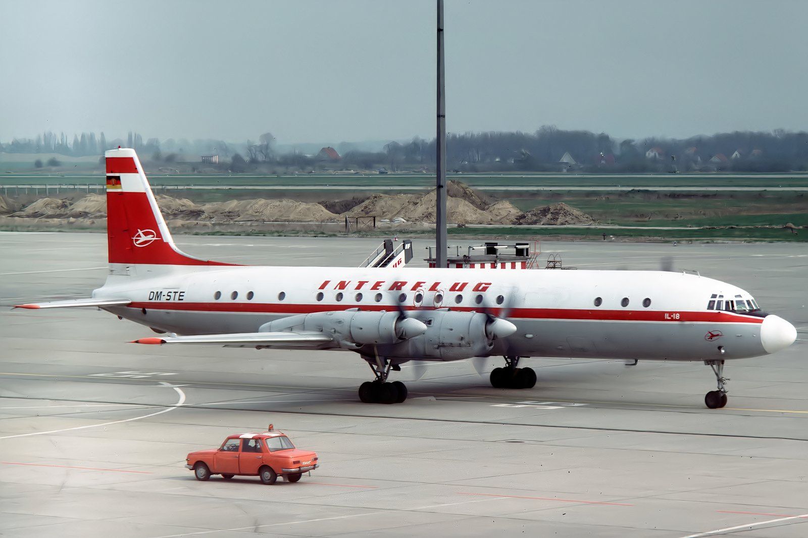 Interflug Il-18