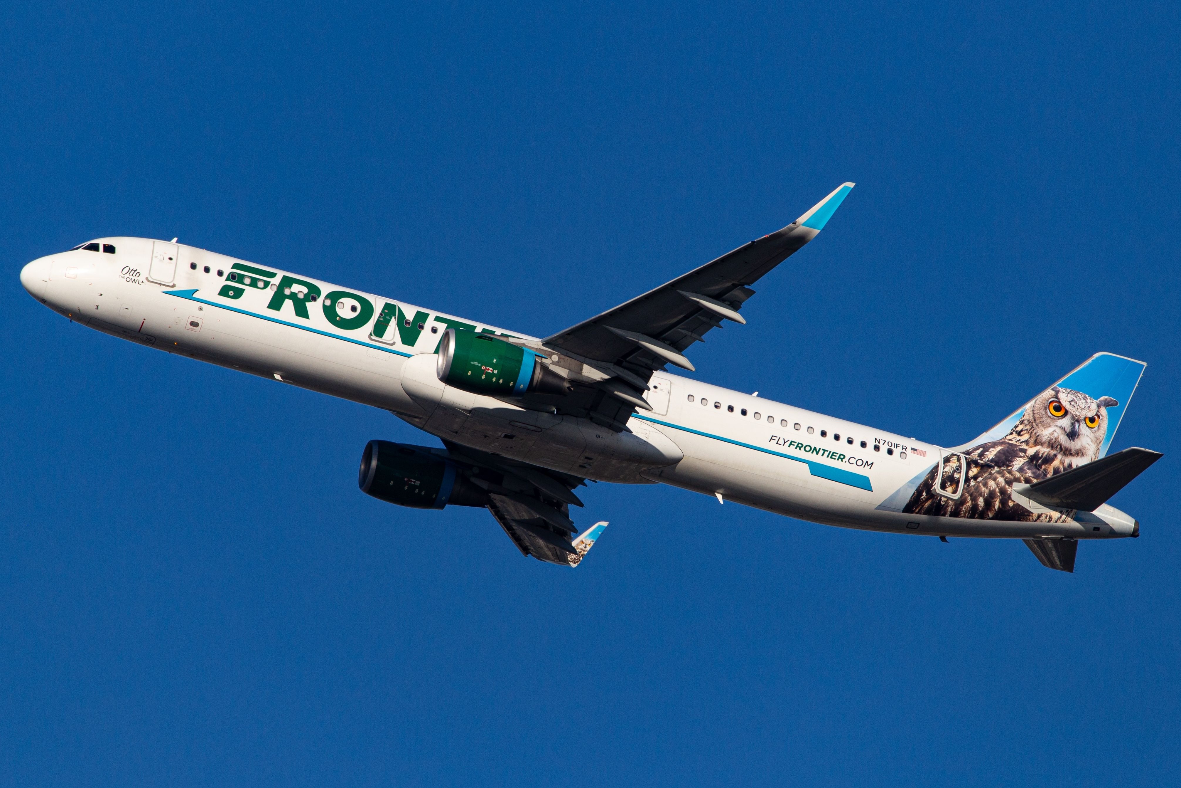 Frontier Airlines Airbus A321 (N701FR) departing from San Diego International Airport.