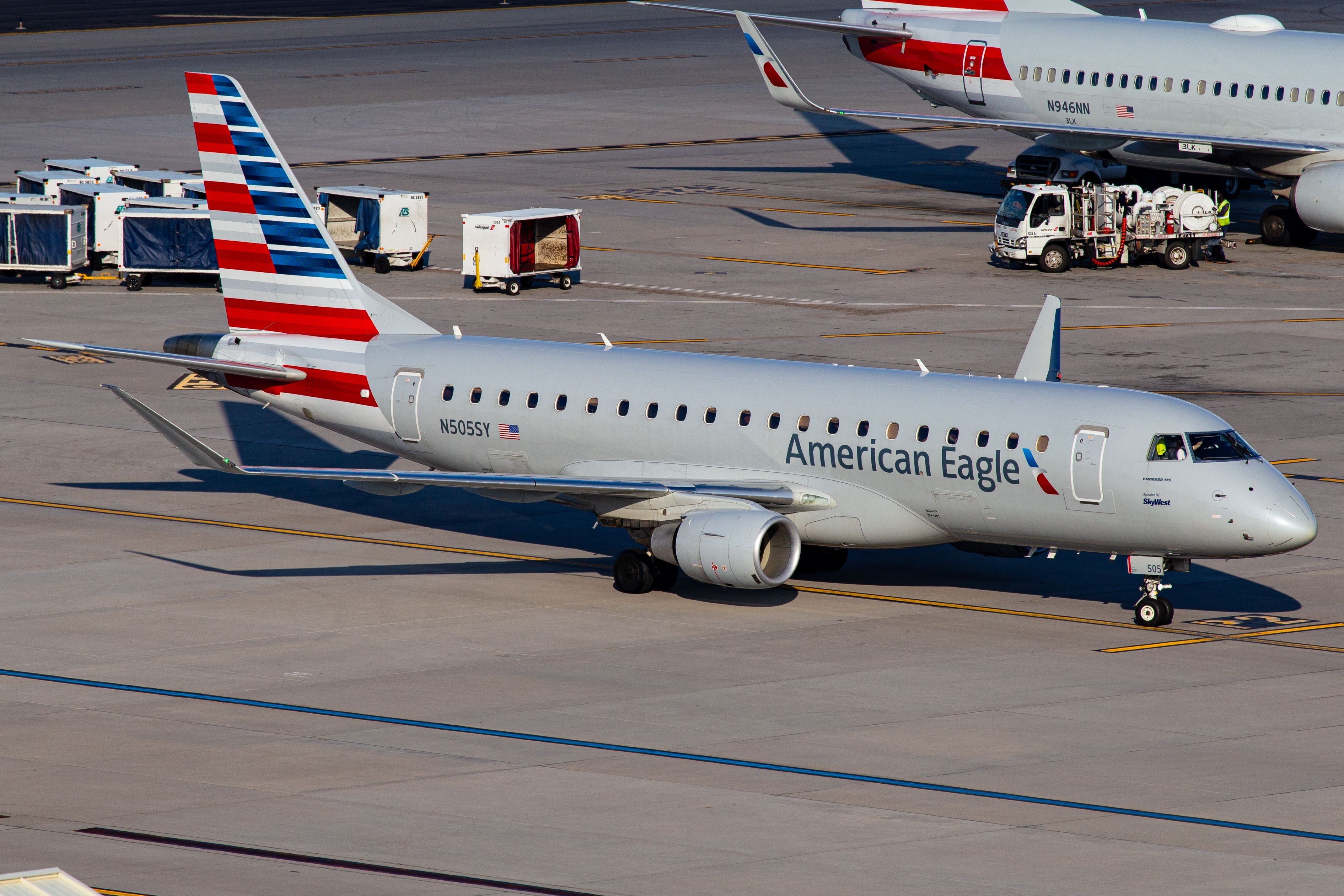 American Eagle (SkyWest Airlines) Embraer E175 (N505SY) at Phoenix Sky Harbor International Airport.