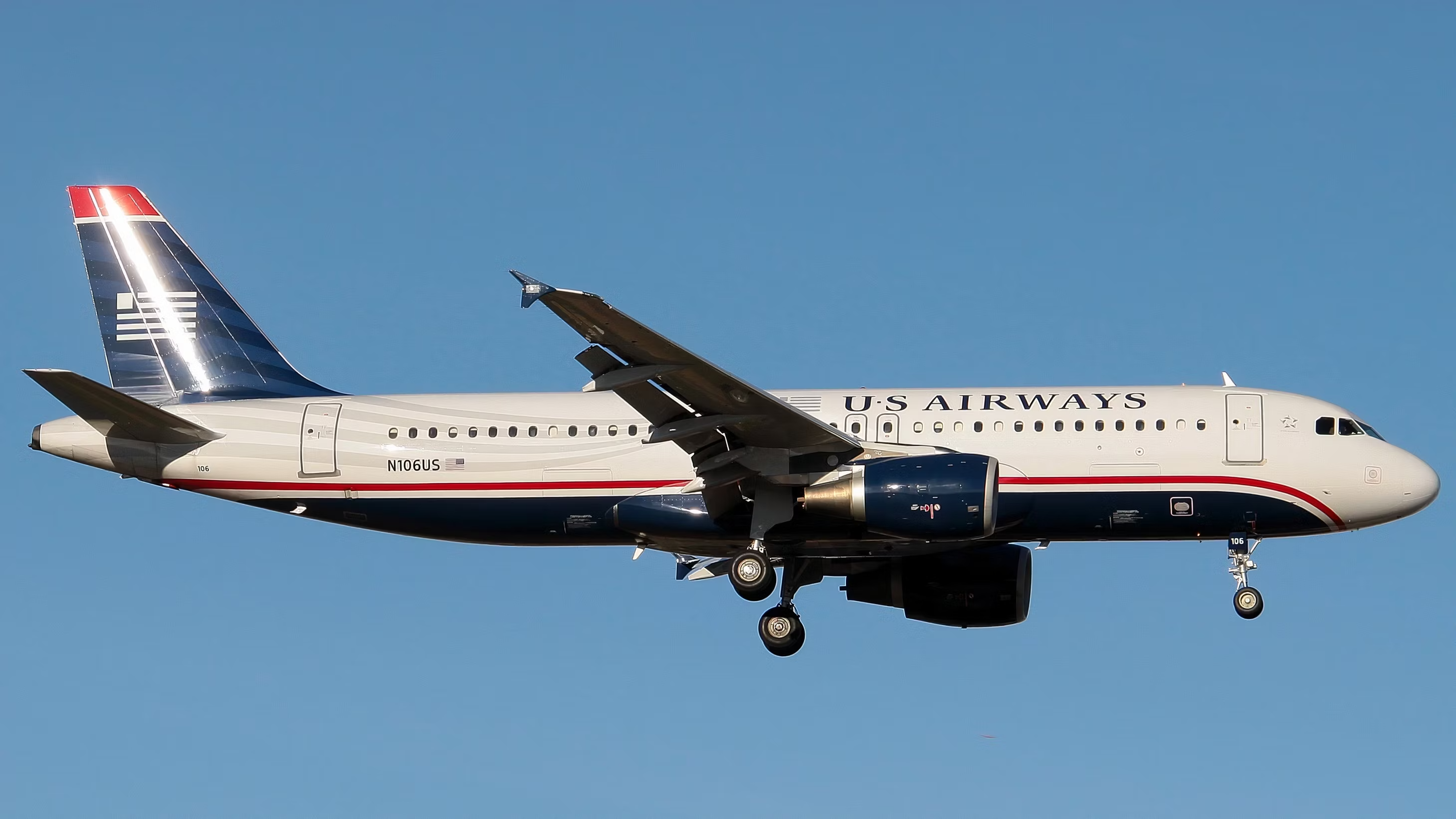 us-airways-airbus-a320-n106us