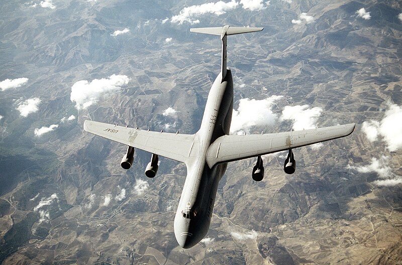 USAF_C-5_Galaxy_in_flight