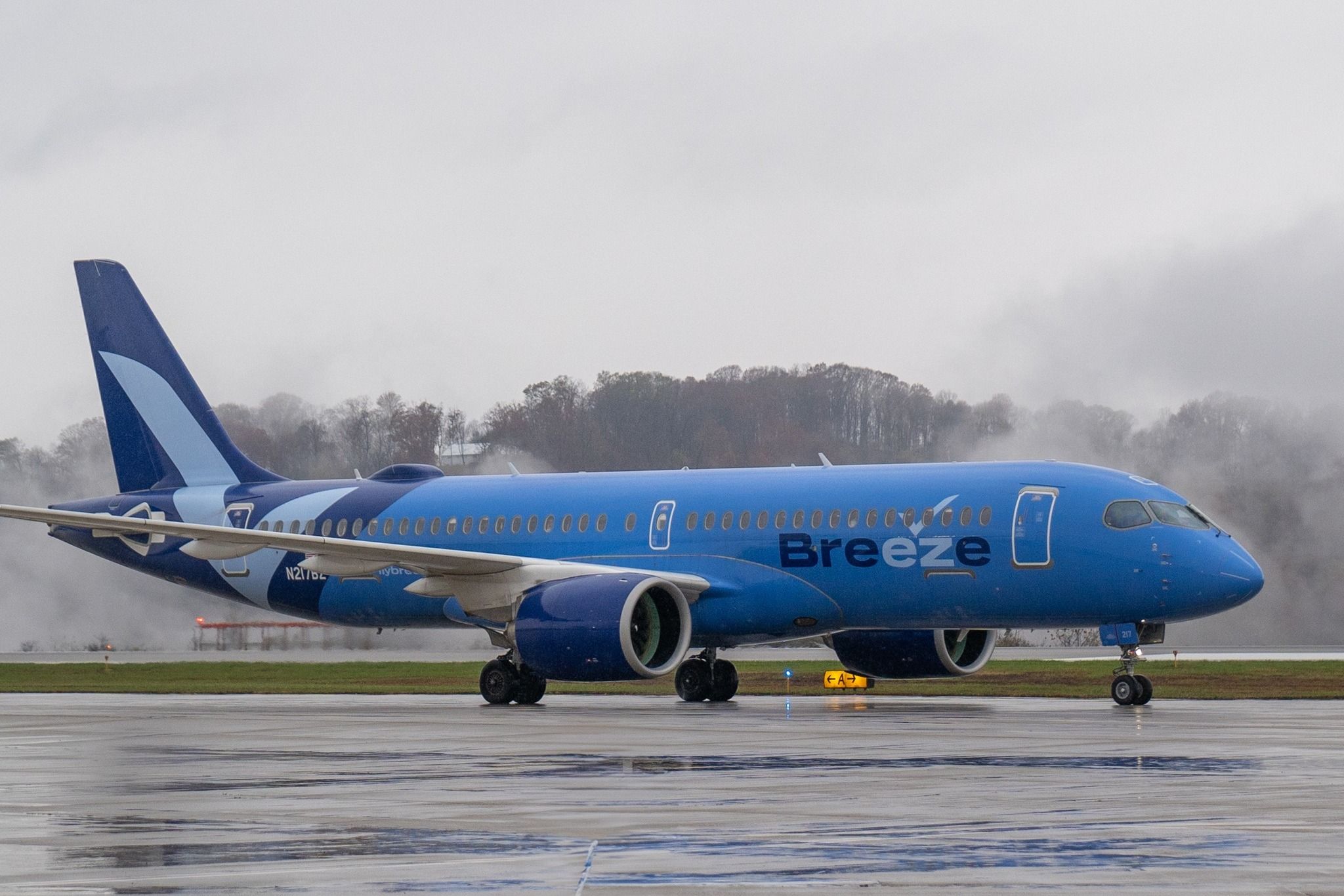 Breeze Airways CRW