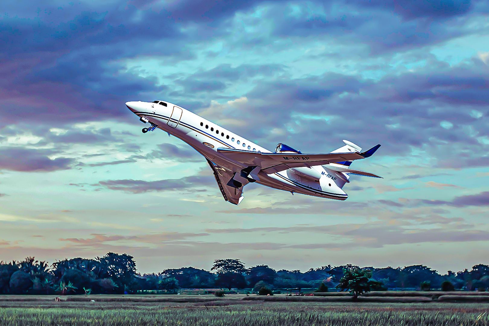 Business Jet Innovation: What Was The First Business Jet With Fly-By-Wire Controls?