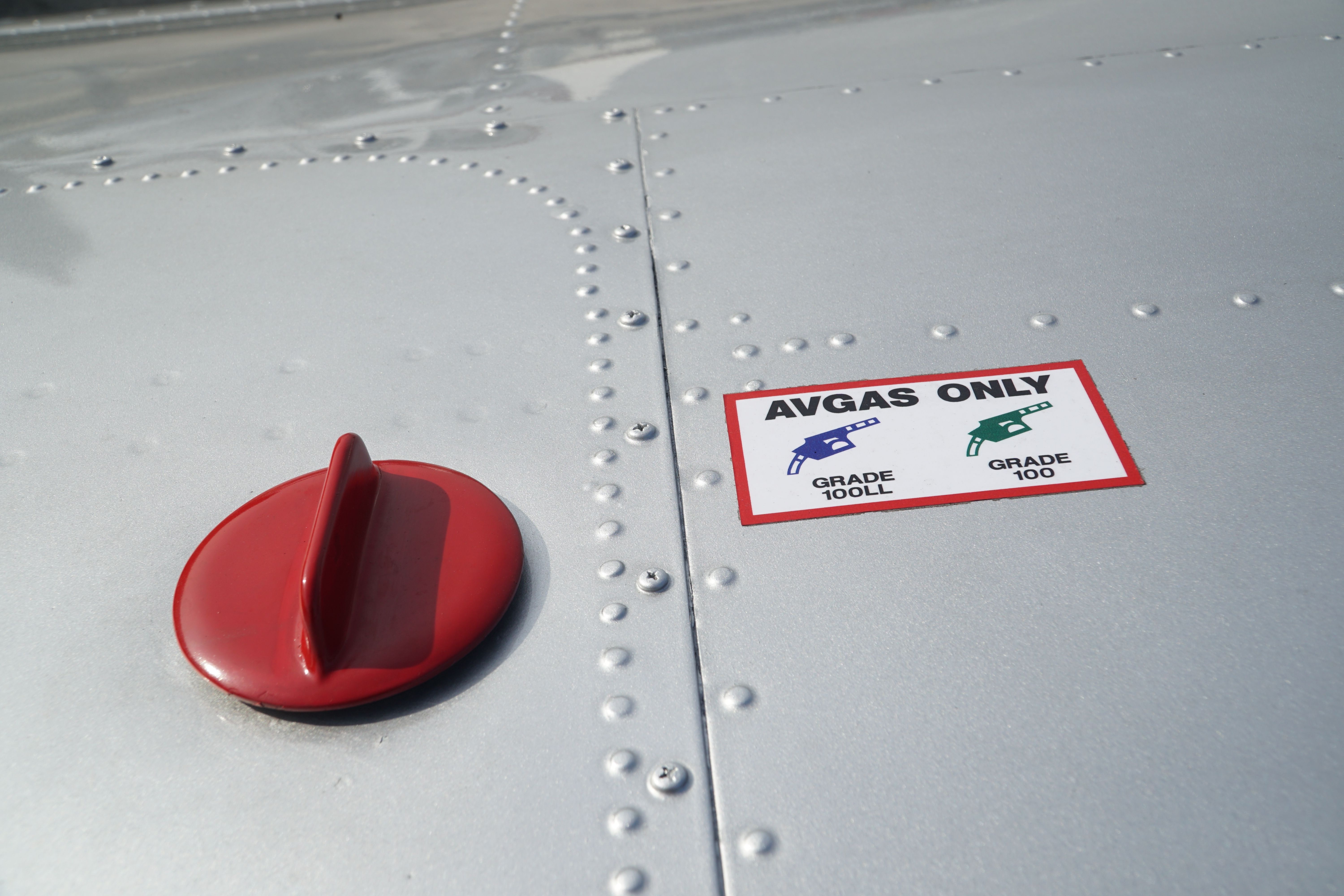 Avgas filler cap