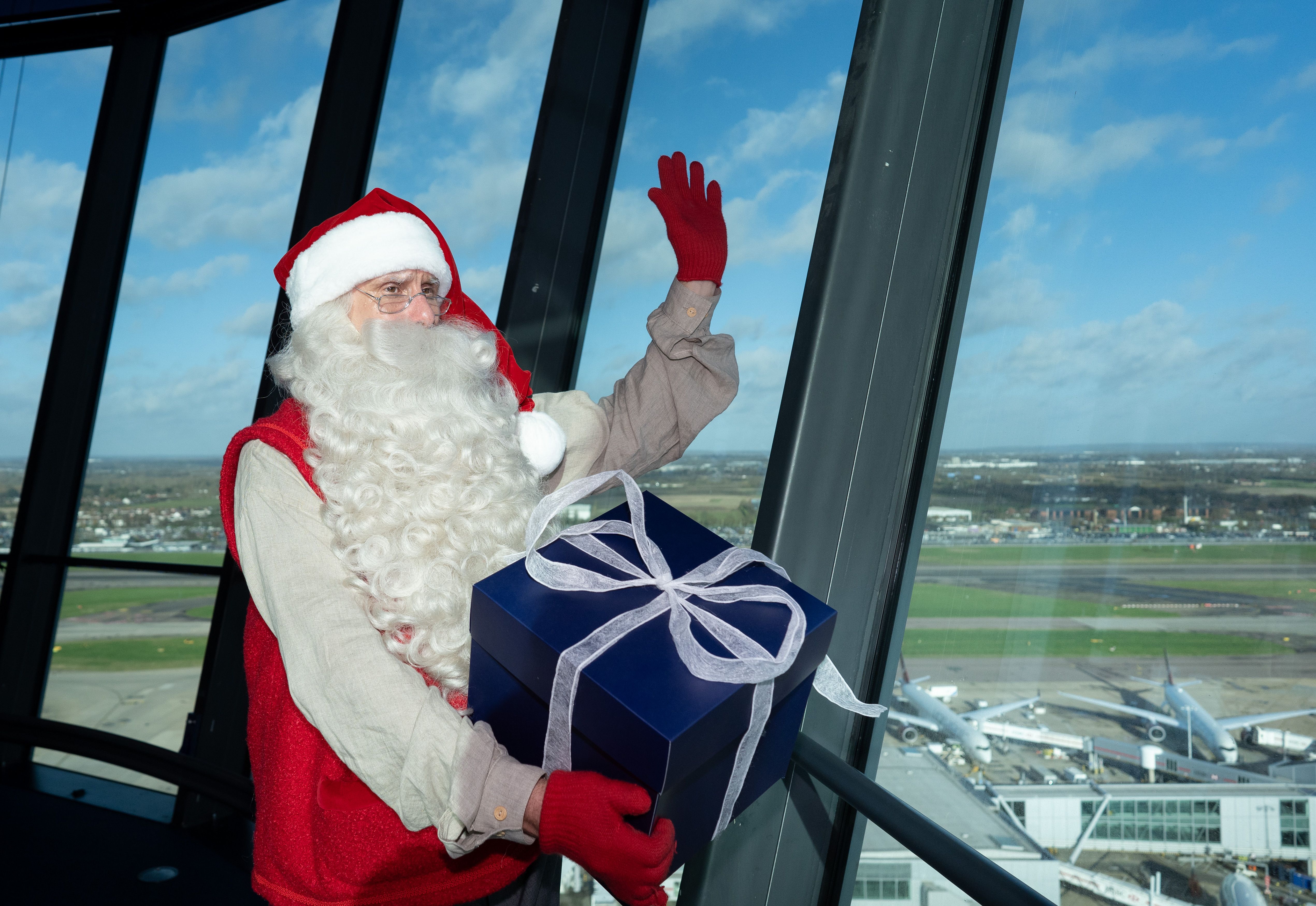 Finnair Santa (3)