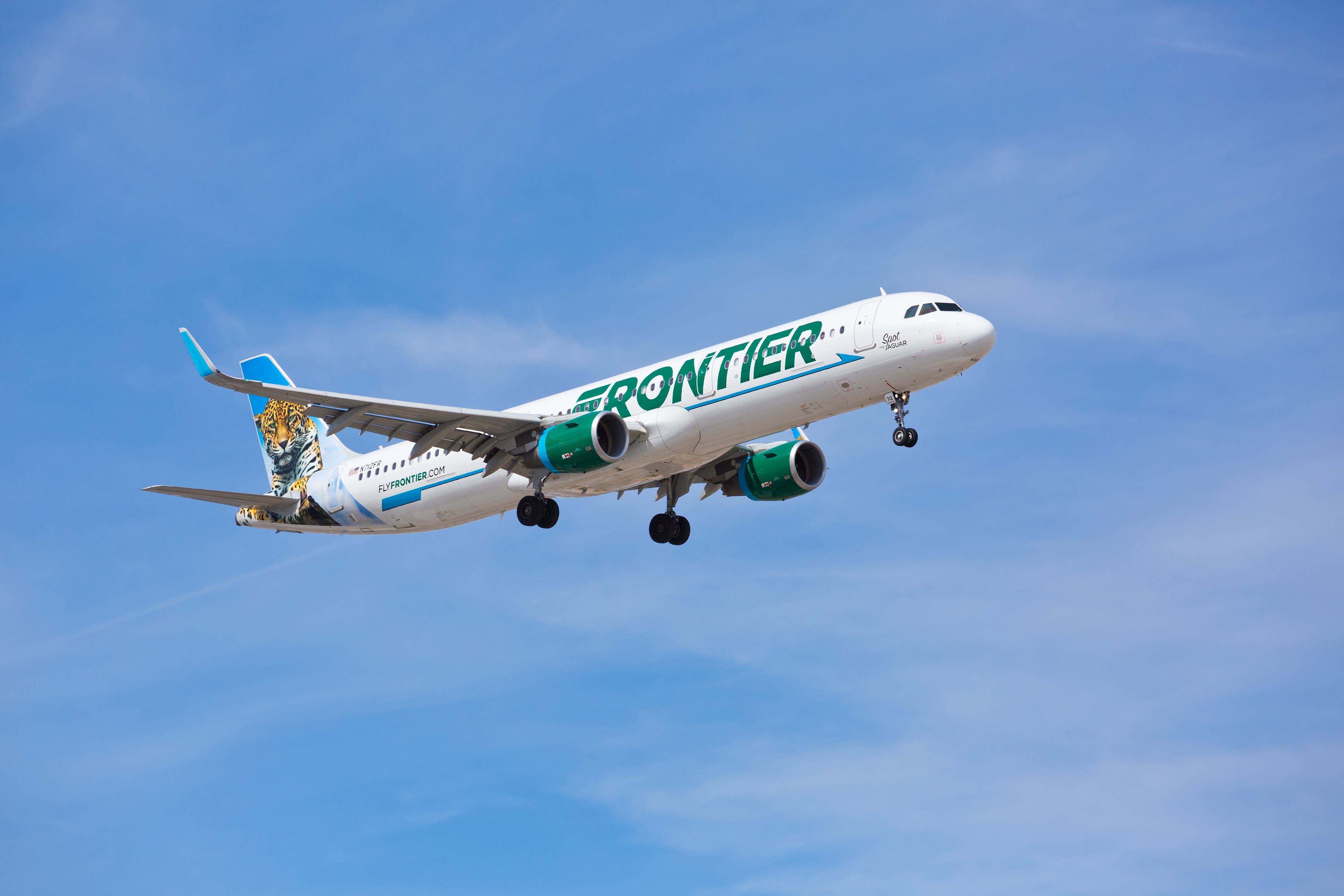 Frontier Airlines Airbus A320 landing at Chicago O'Hare International Airport ORD shutterstock_1055952923