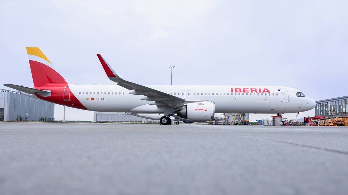 Iberia's New Airbus A321XLR Makes 1st Flight From Madrid To Paris CDG