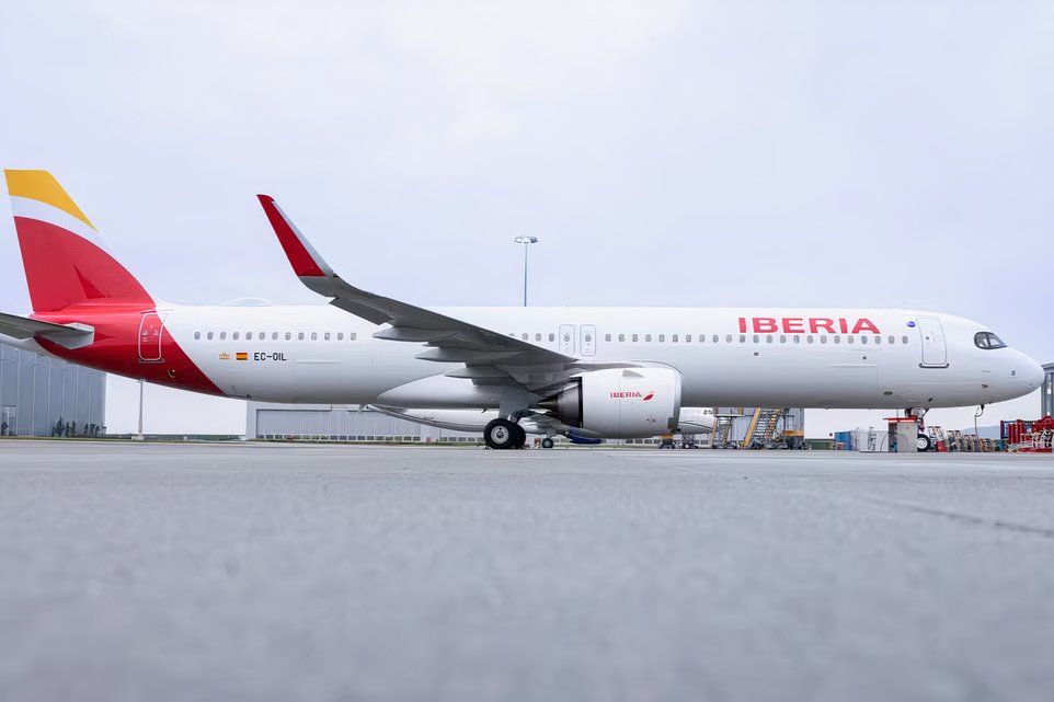 Iberia's New Airbus A321XLR Makes 1st Flight From Madrid To Paris CDG