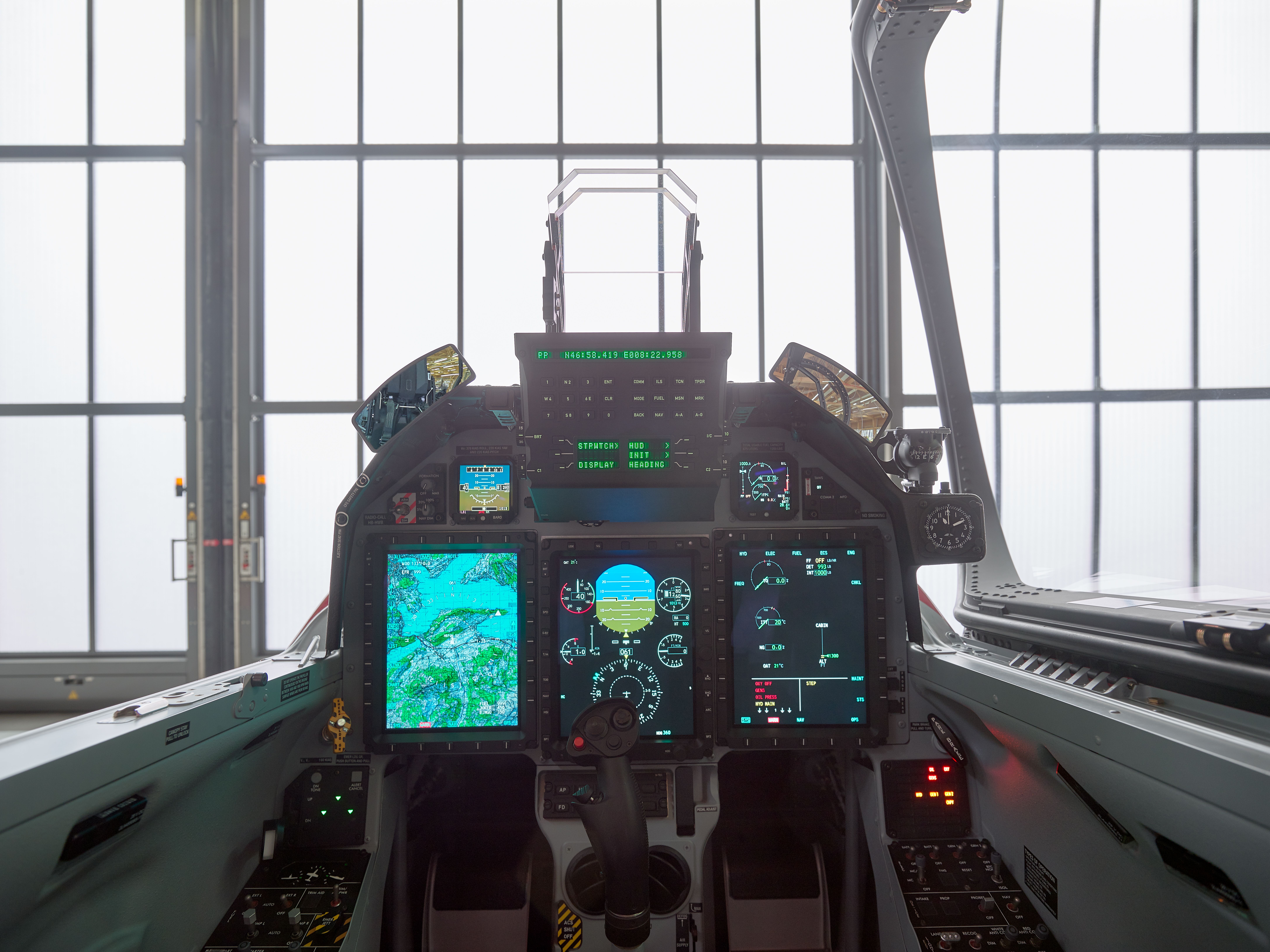 PC-21駕駛艙