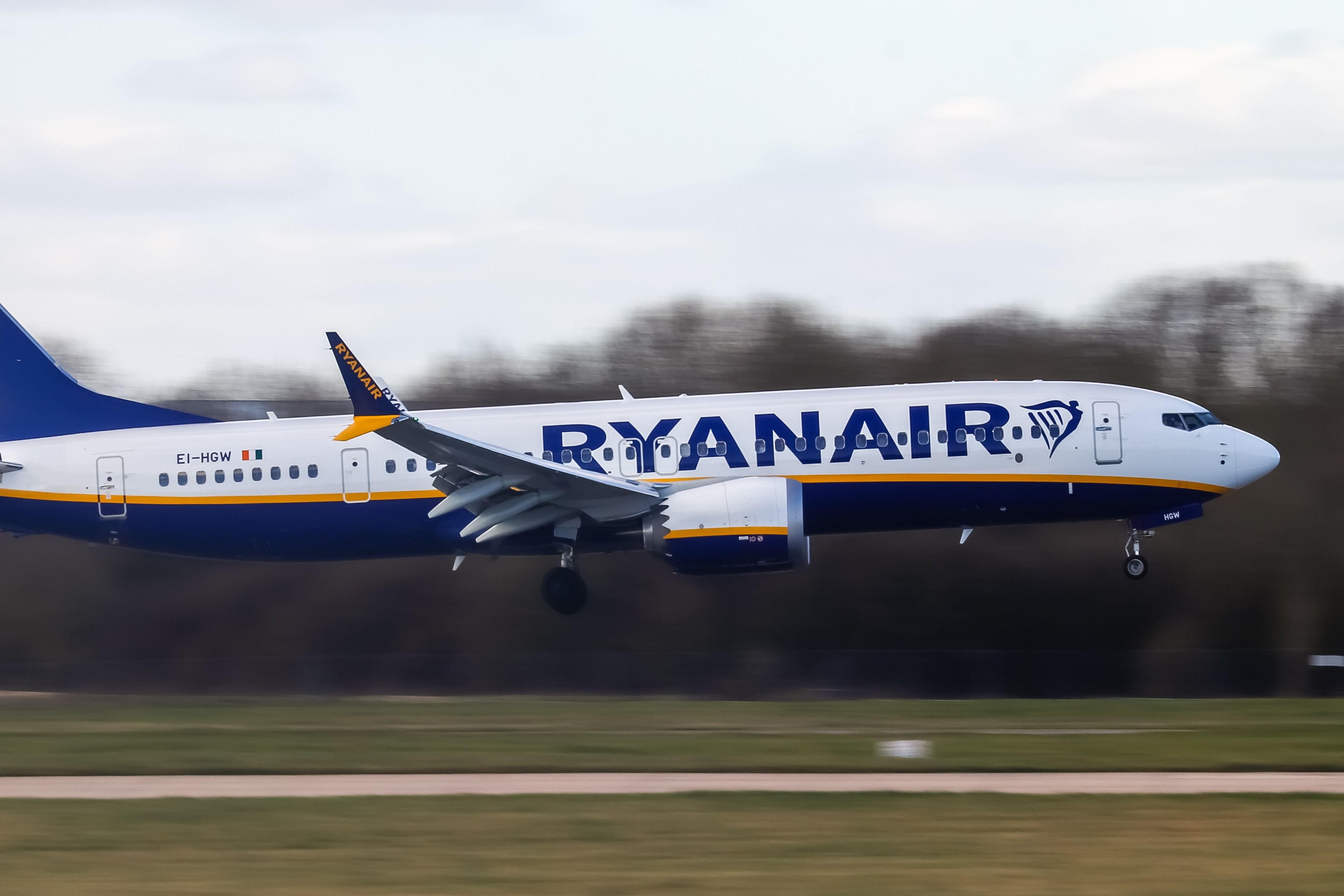 Ryanair Boeing 737 MAX 8-200 landing at MAN shutterstock_2135639043