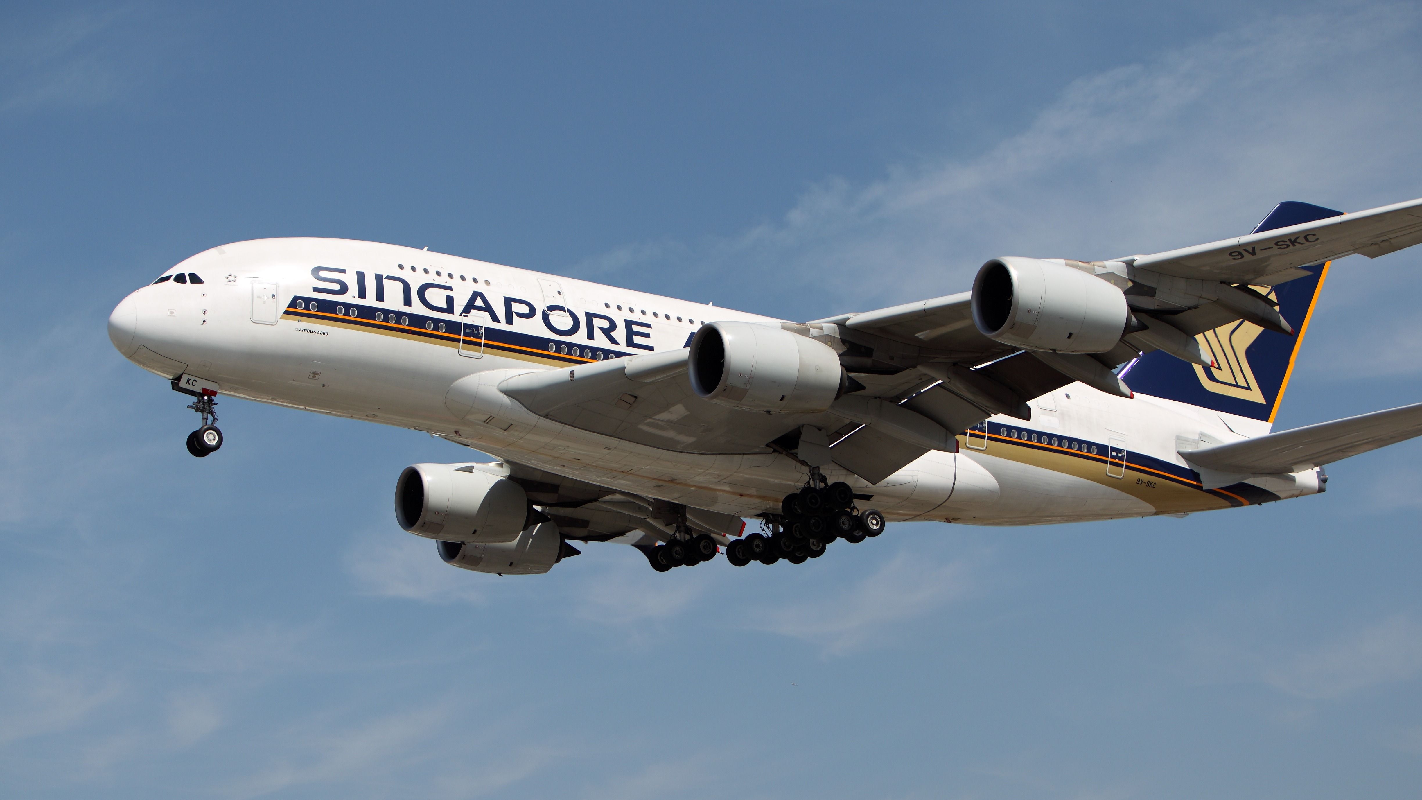 Oops: Singapore Airlines Airbus A380 Rolls Back At Gate In New Delhi After Pilots Forget Parking Brake