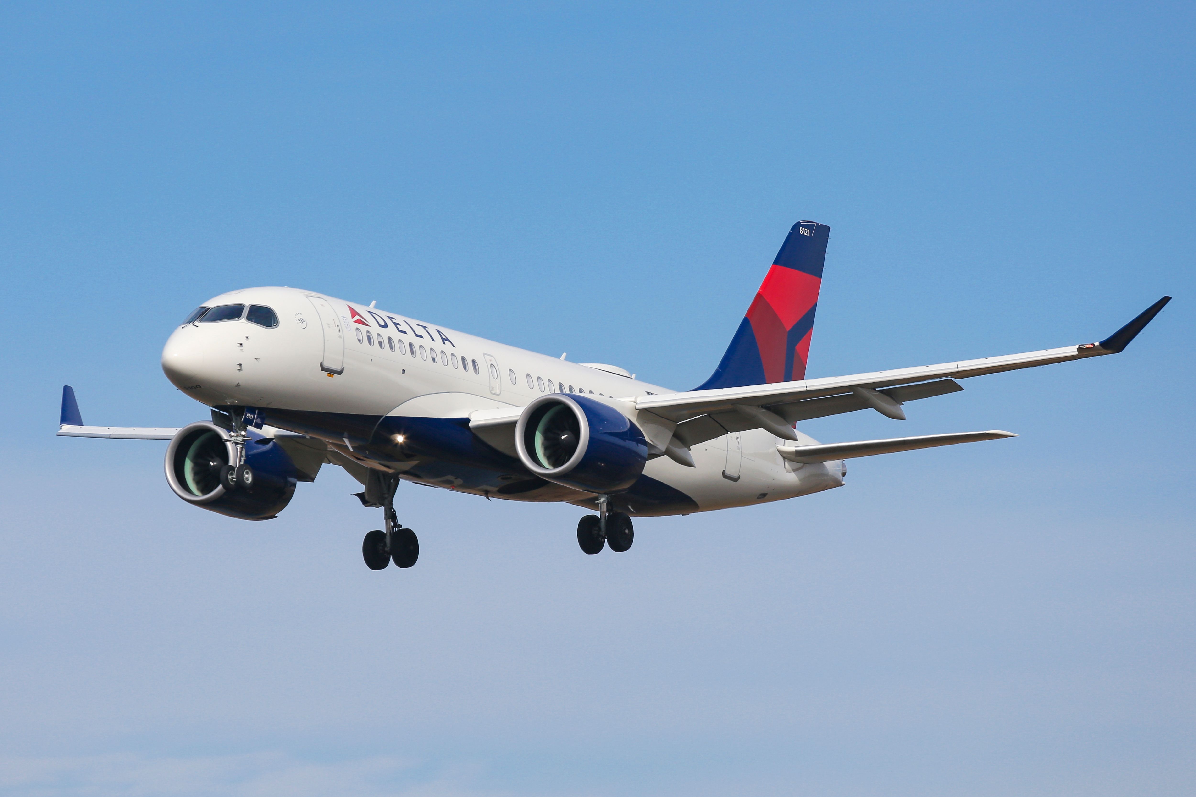 Delta A220 Landing In New York