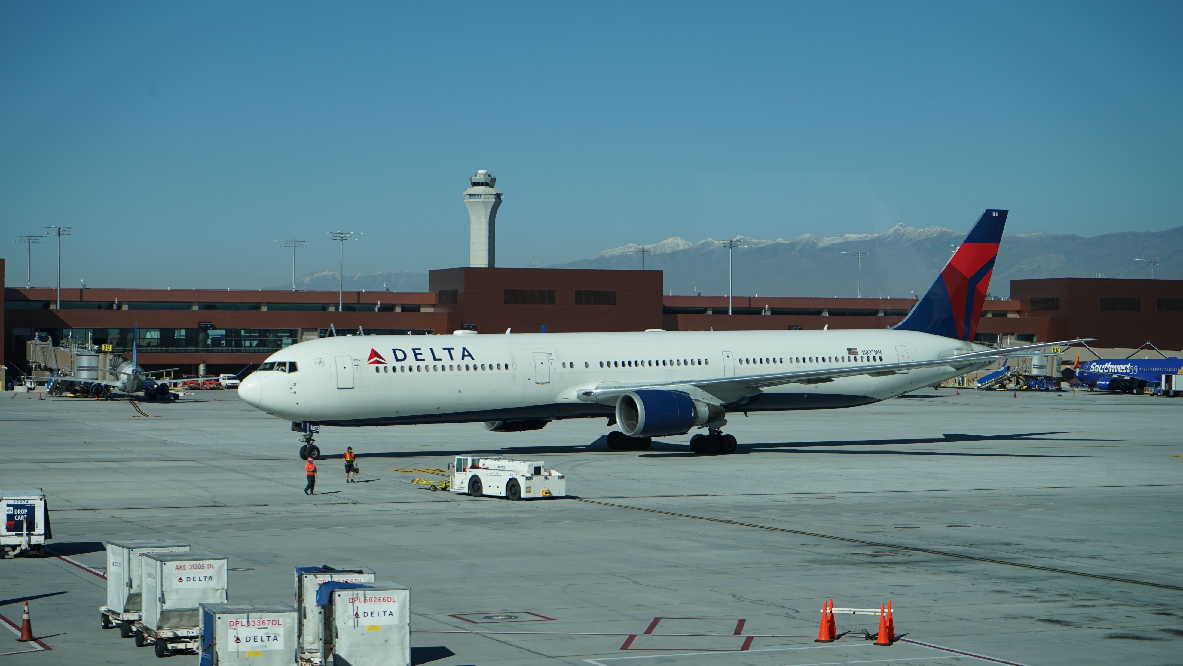 Delta Air Lines Boeing 767-400ER Taxiing In Salt Lake City