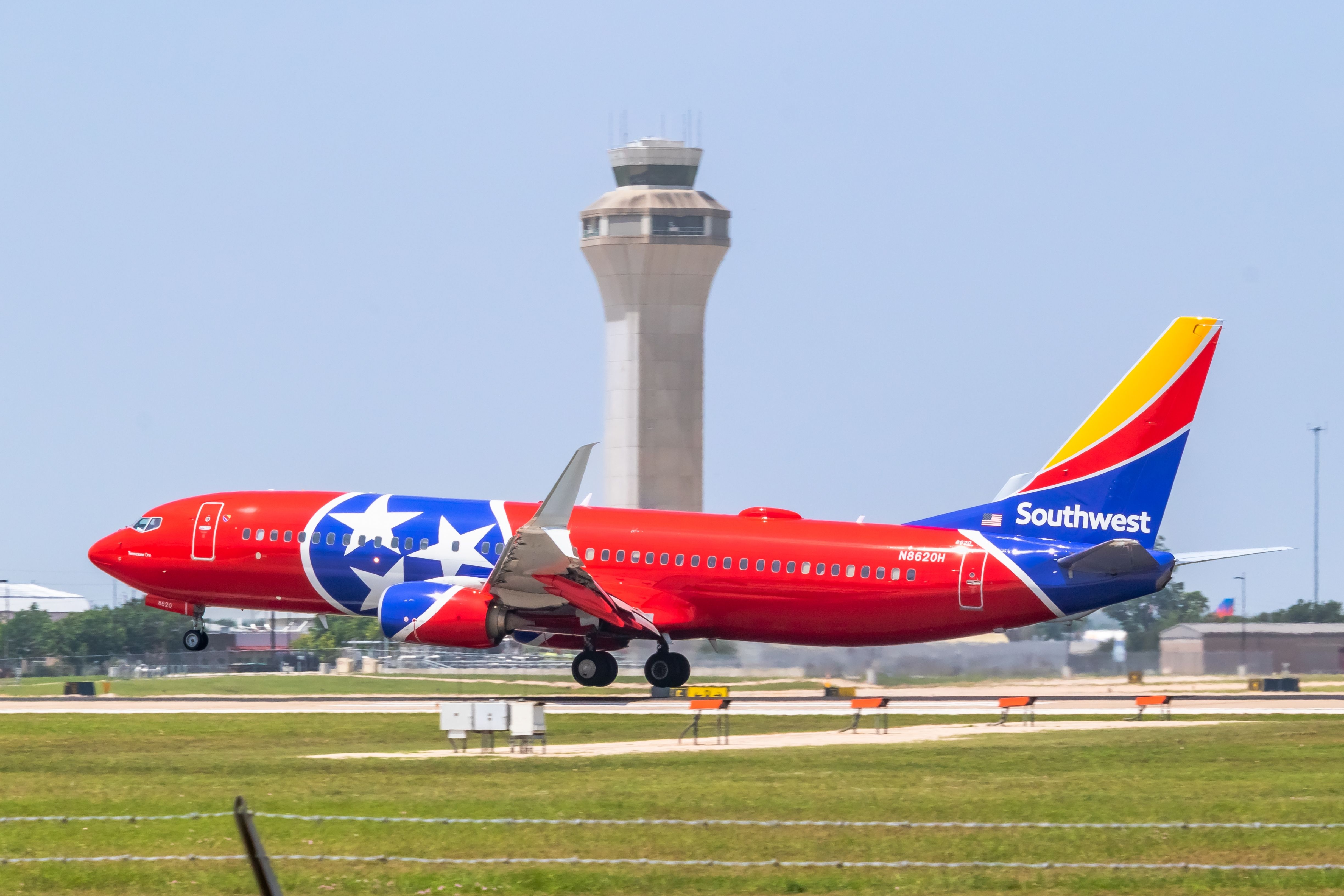 5 Missing Air Traffic Controllers Delay Flights At AustinBergstrom International Airport