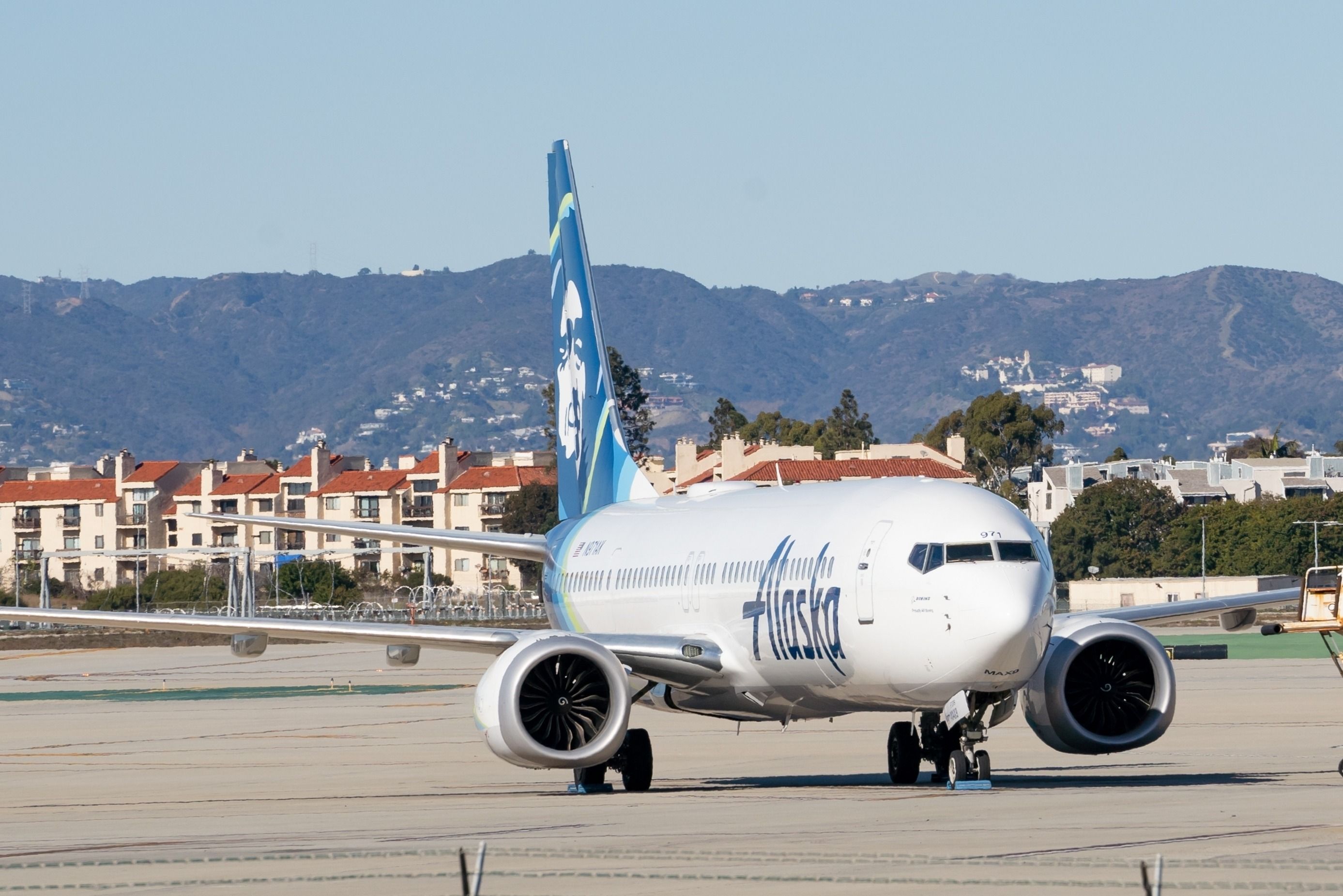 An Alaskan Airlines Boeing 737-9 MAX at LAX.