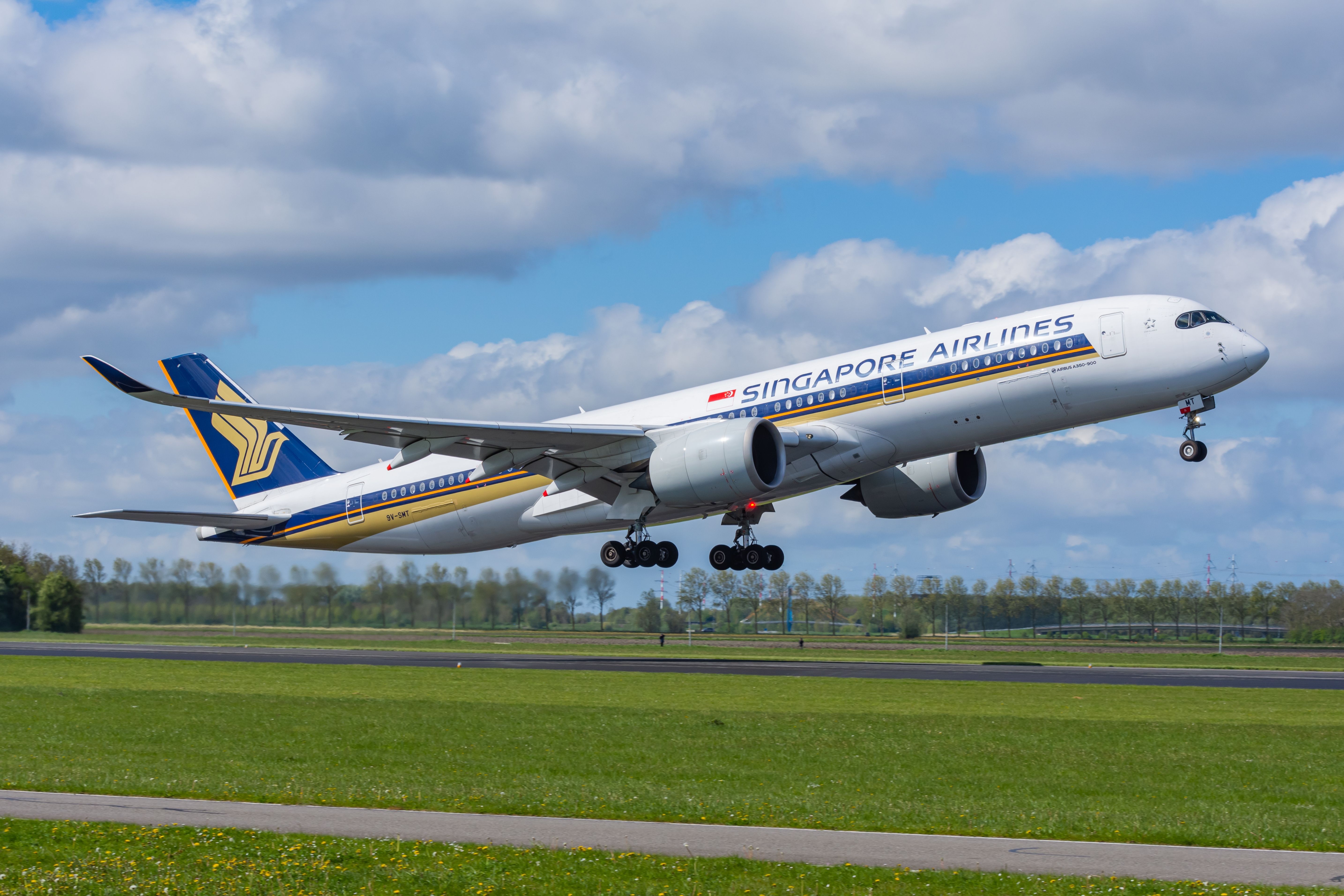 Singapore Airlines Airbus A350 In Amsterdam