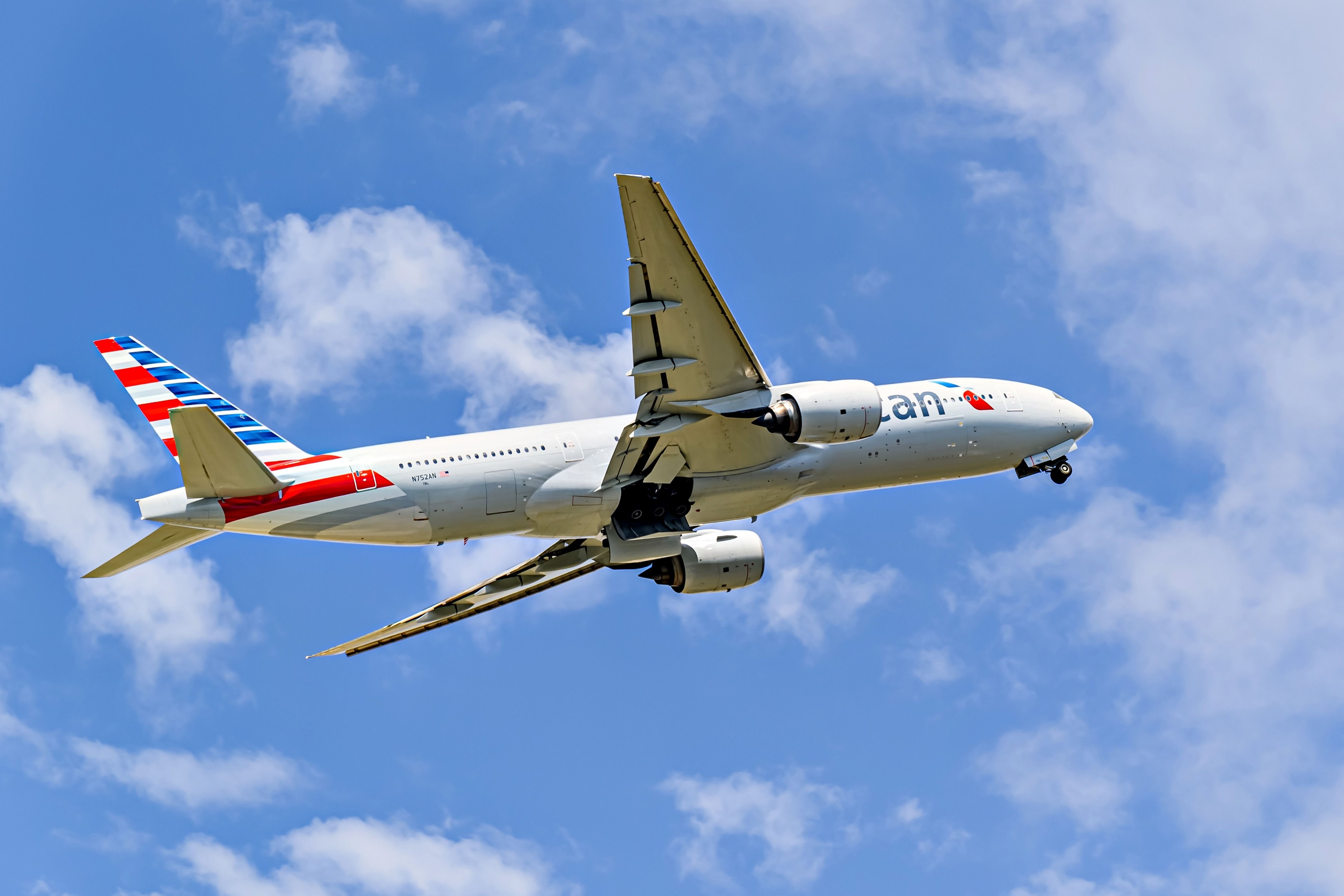 An American Airlines Boeing 777