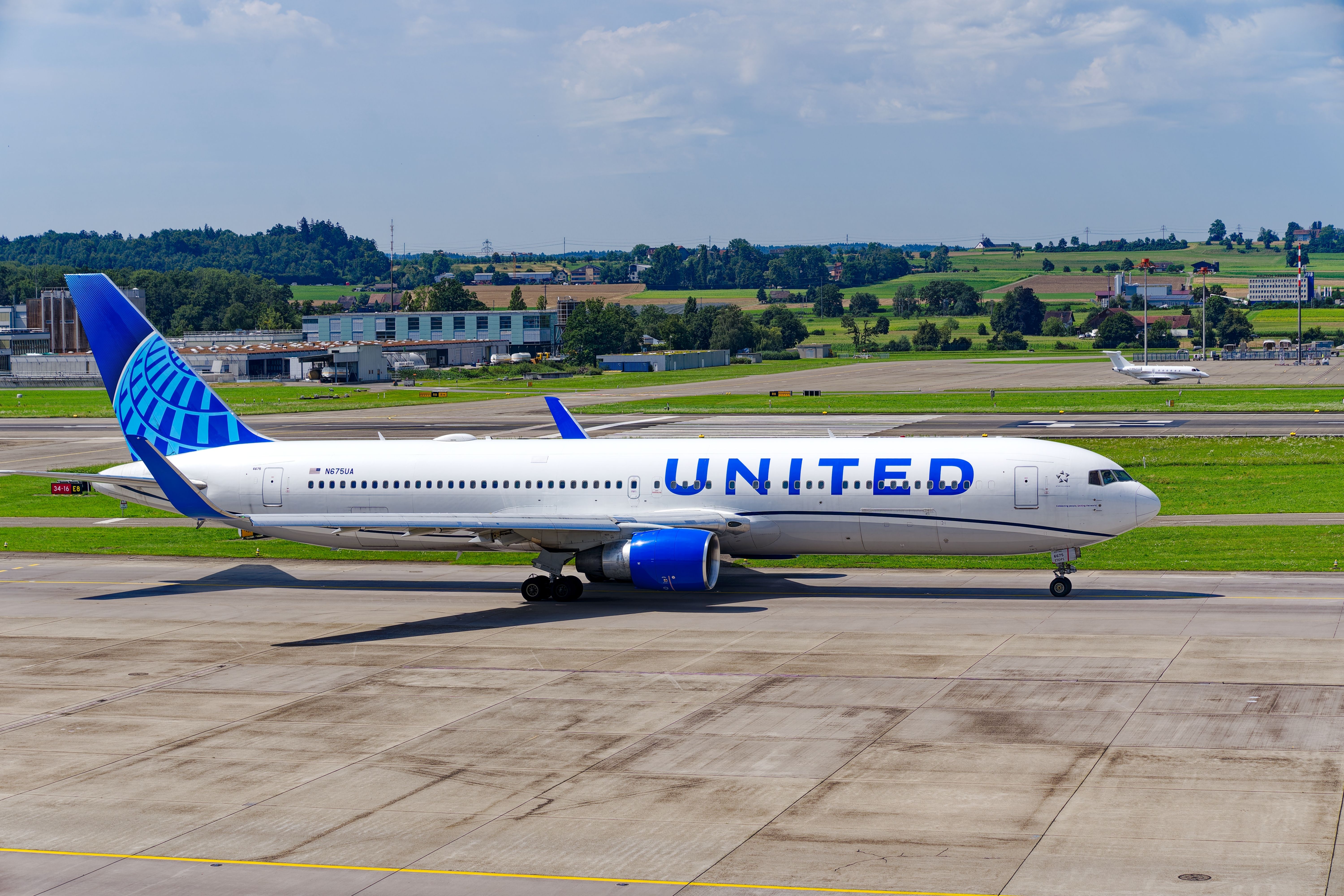 United Airlines Boeing 767-300ER Taxiing In Zurich