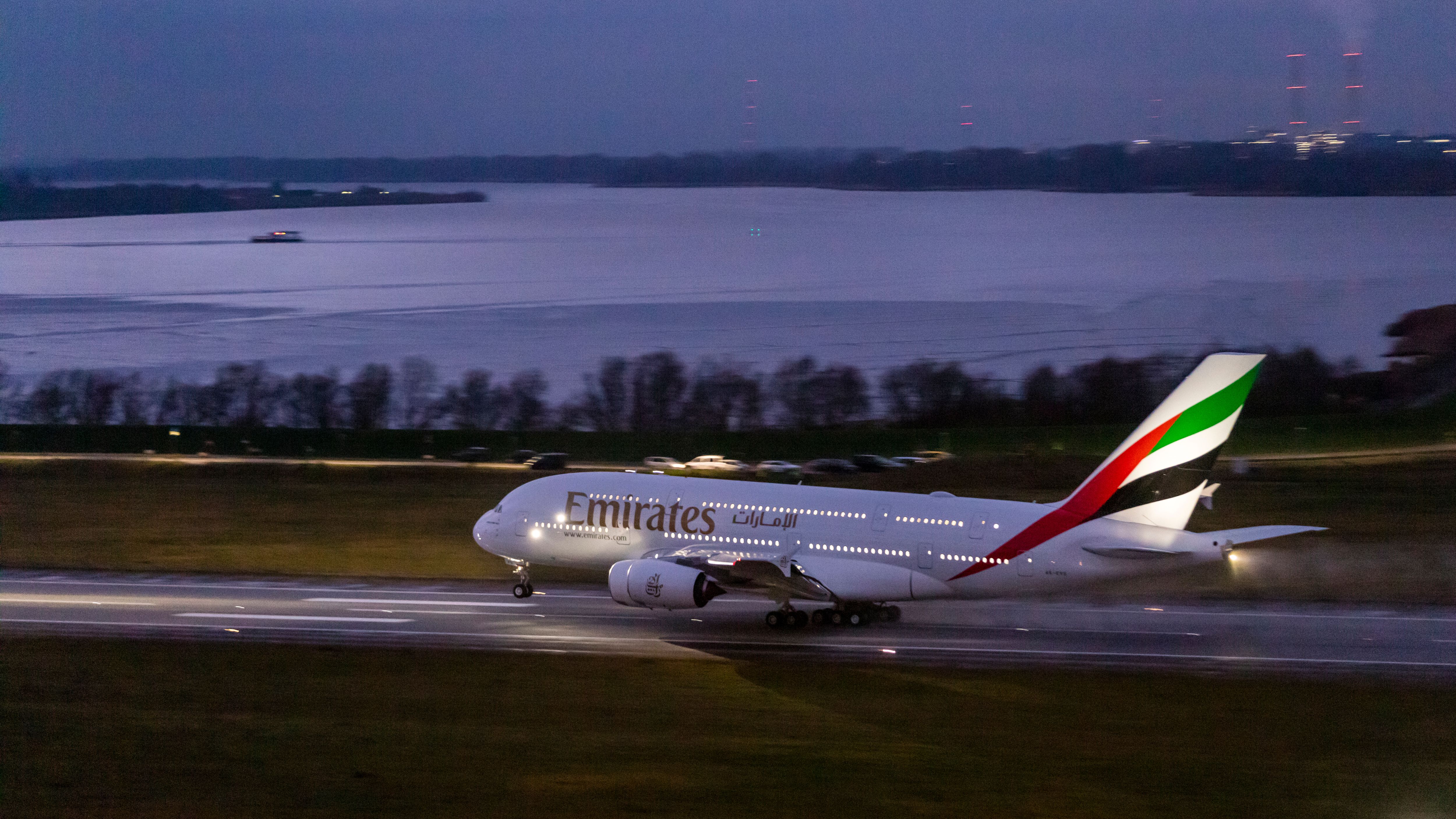 123rd Emirates A380遞送_P4100-1