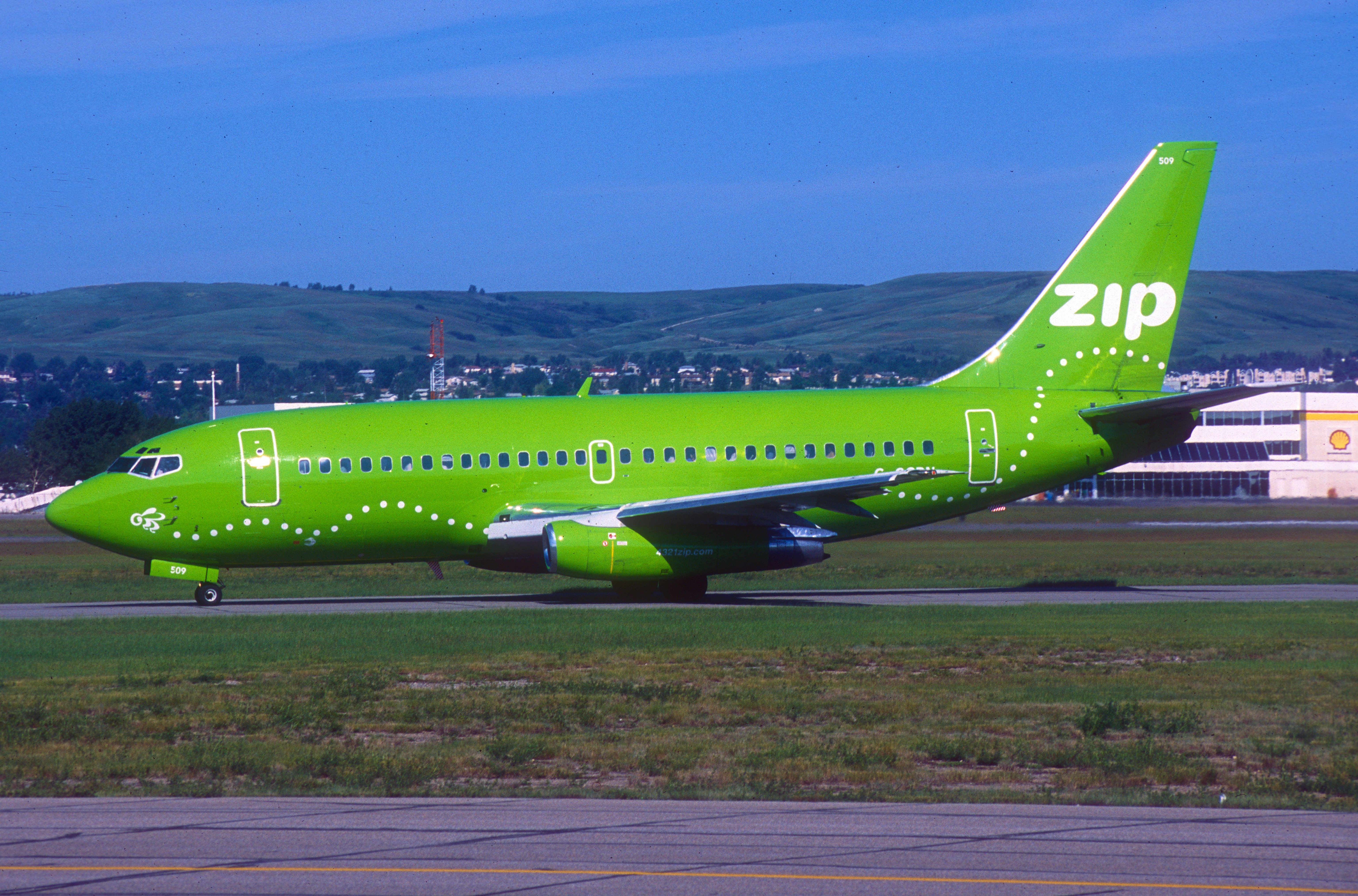 Air Canada Zip Boeing 737-200