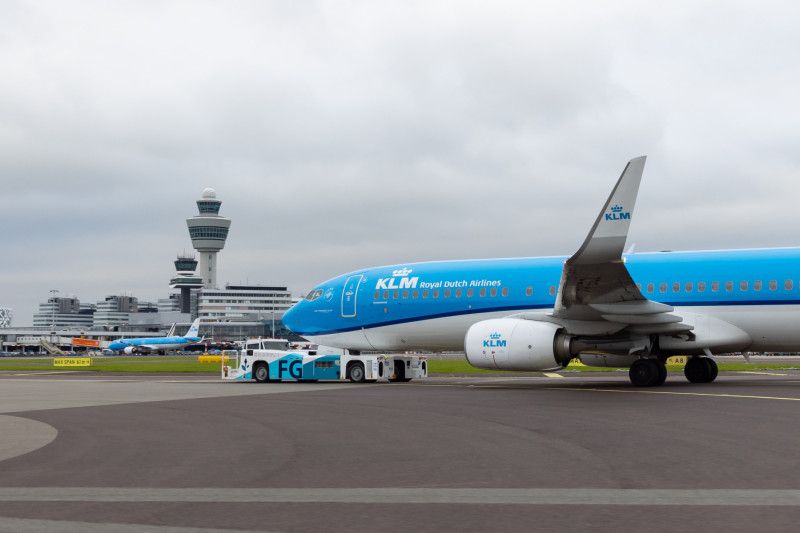 KLM B737 AMS 800_taxibot-4-1