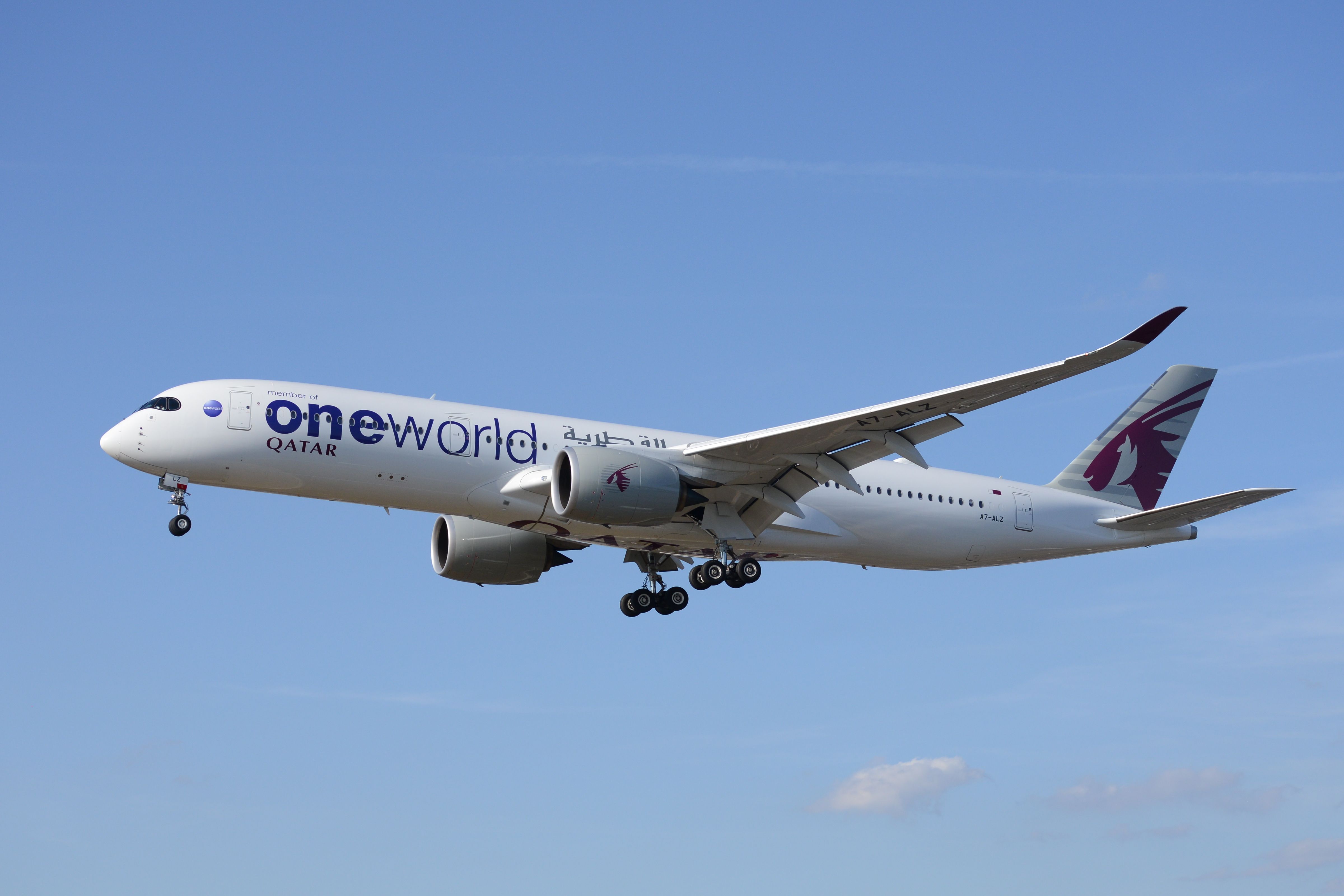 Qatar Airways Airbus A350-900oneworld Livery Inflight