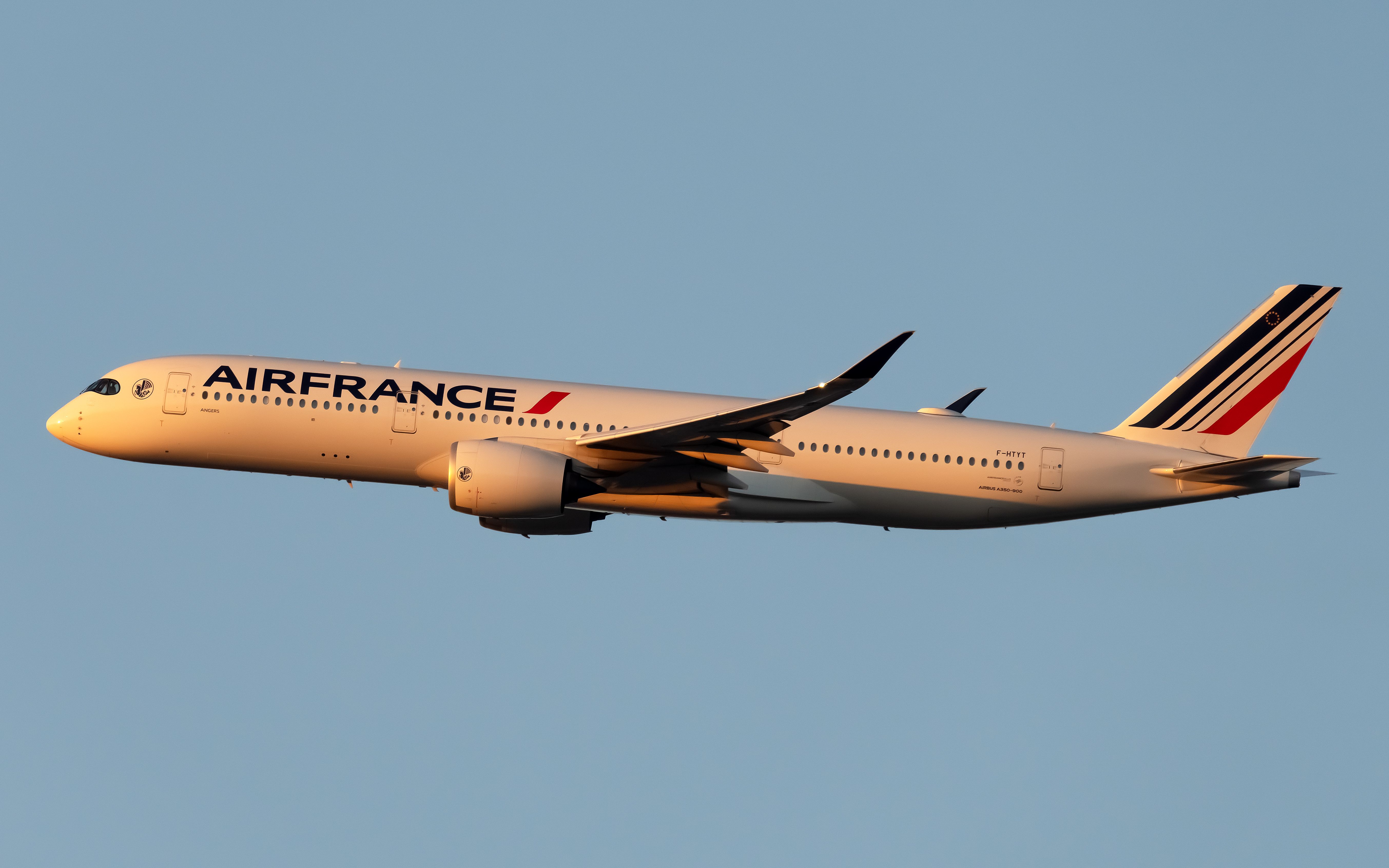 Air France Airbus A350-900 Inflight