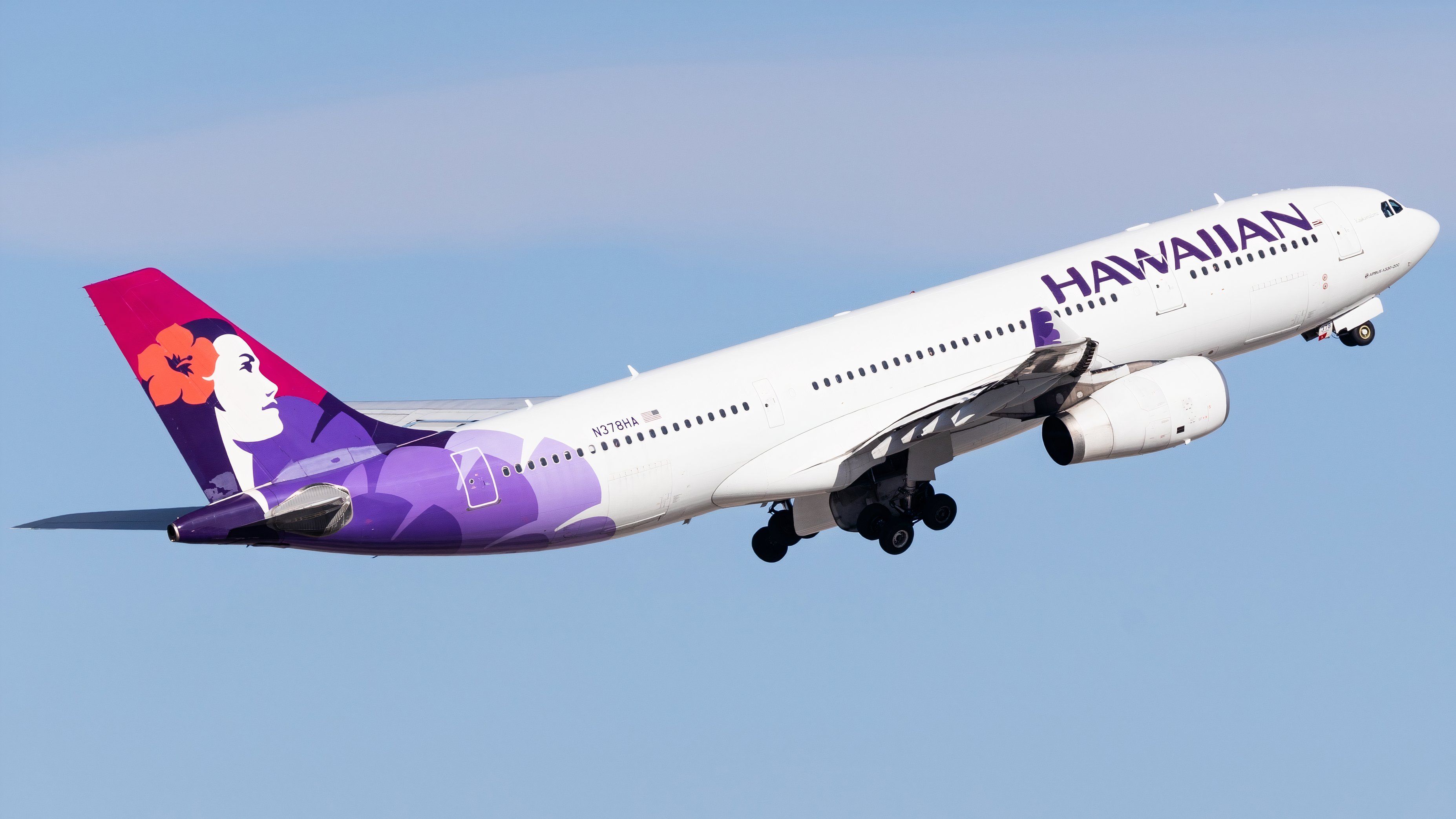 Hawaiian Airlines Airbus A330 shutterstock_2442583727