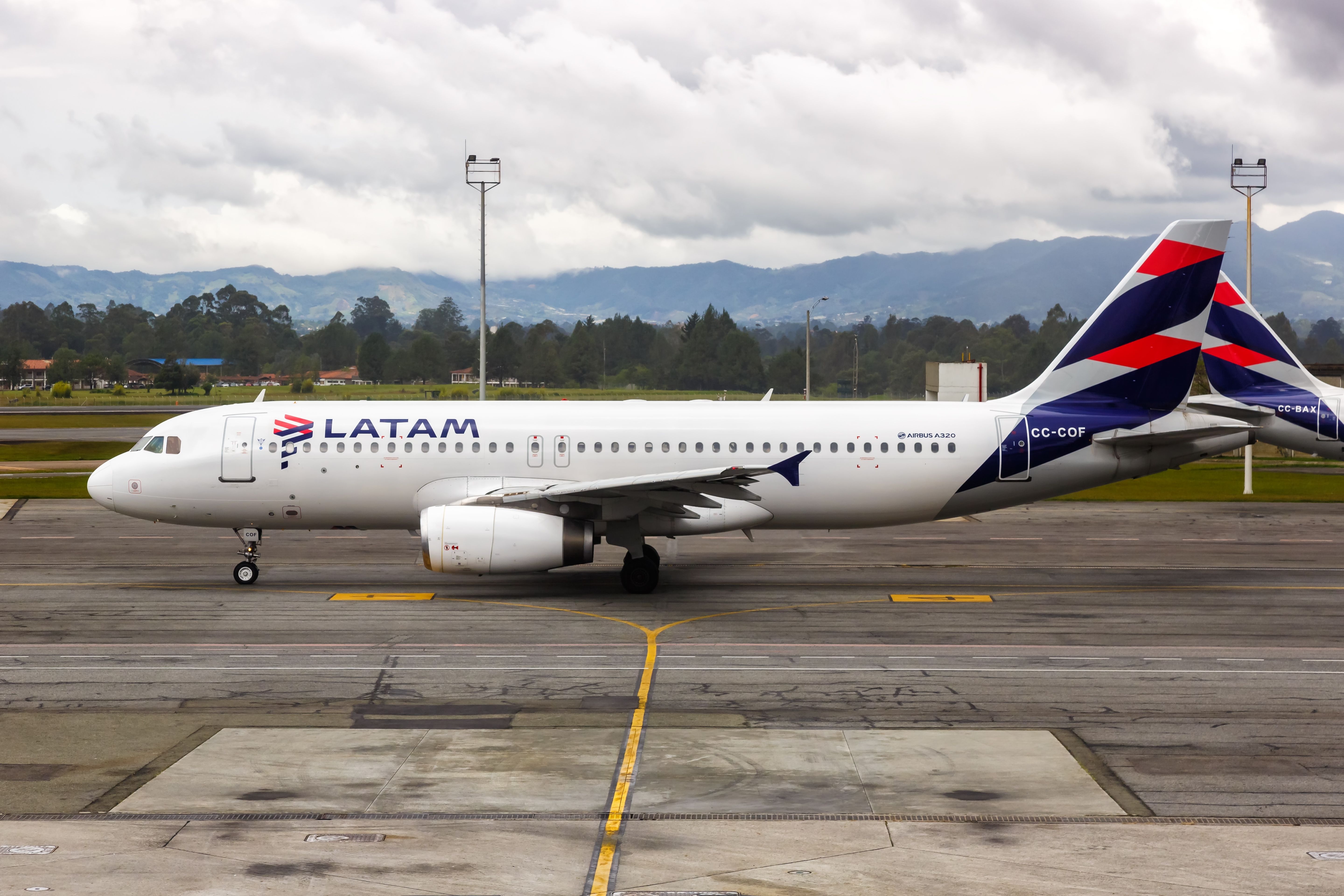 LATAM Airbus A320ceo taxiing at MDE shutterstock_2255251281