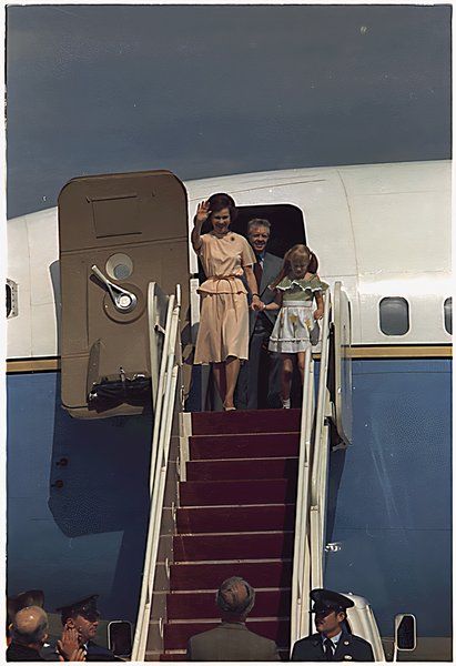 Mrs. Carter leaves the air weapon