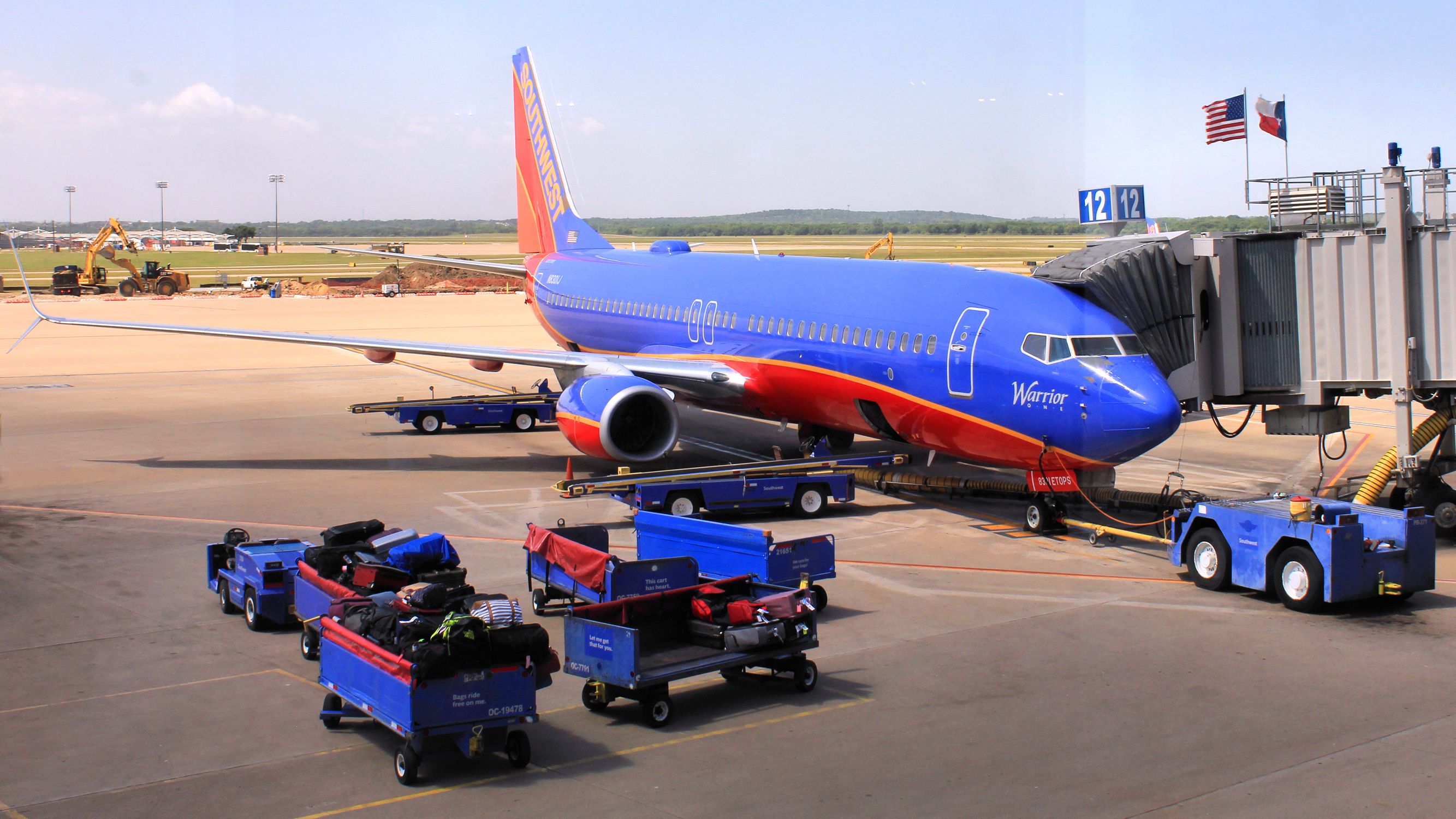 N8301J_Southwest_Airlines_737_at_AUS_2017