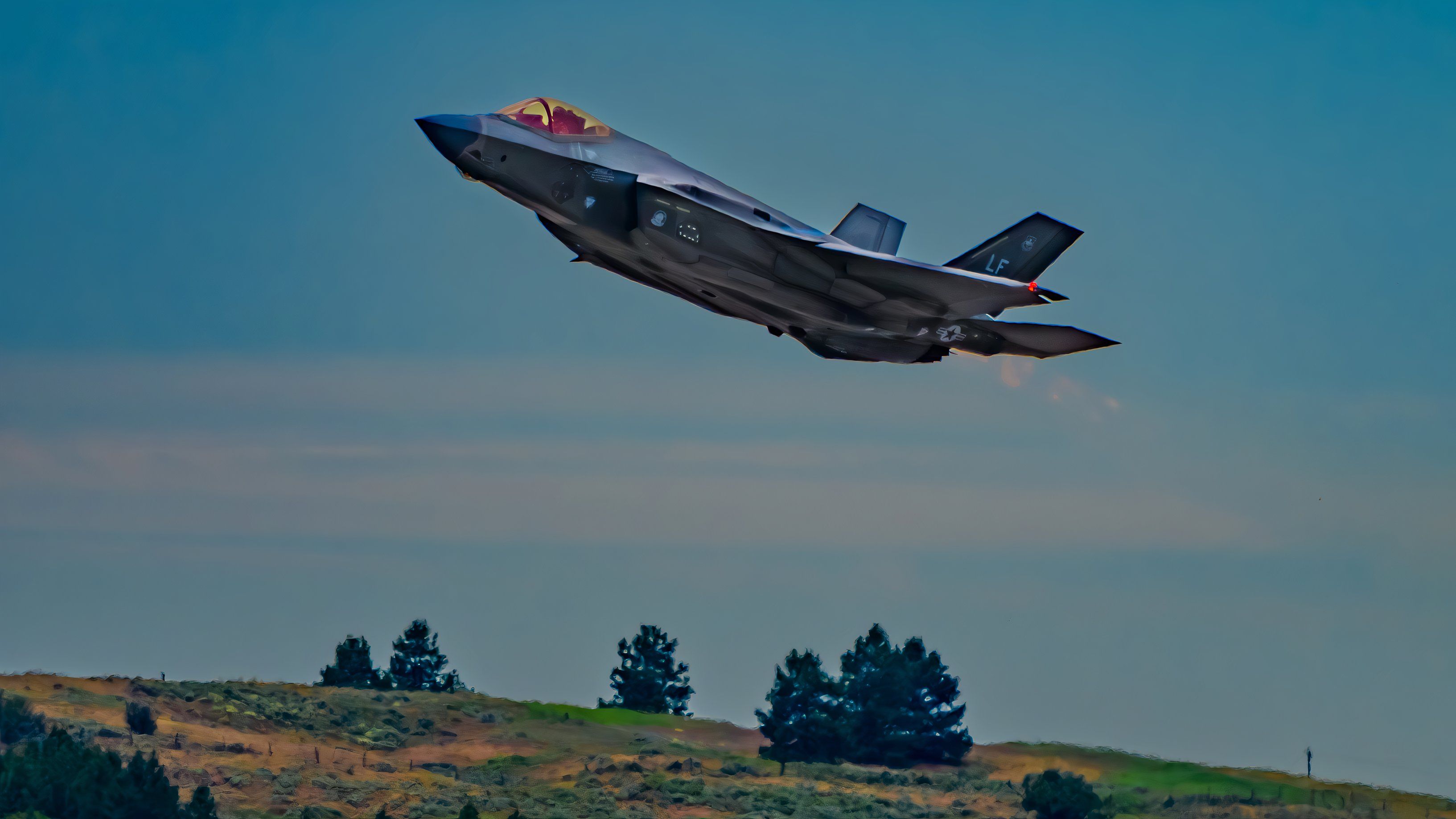 Afterburning Luke AFB F-35A - Wide Angle 16x9