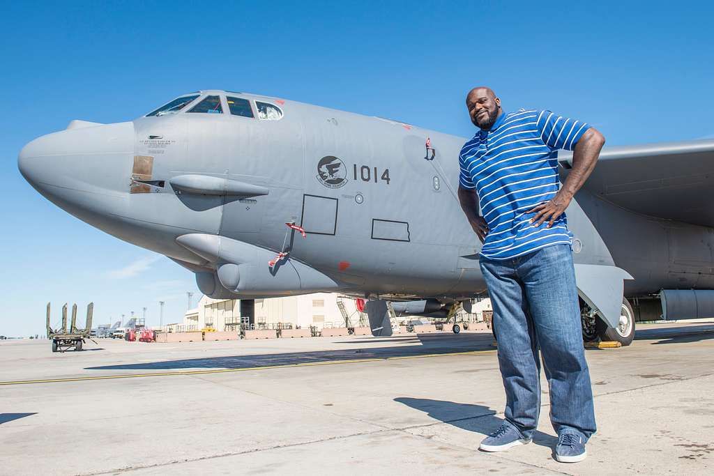 A Deep Dive Into The Private Jet That Shaquille O'Neal Flies On