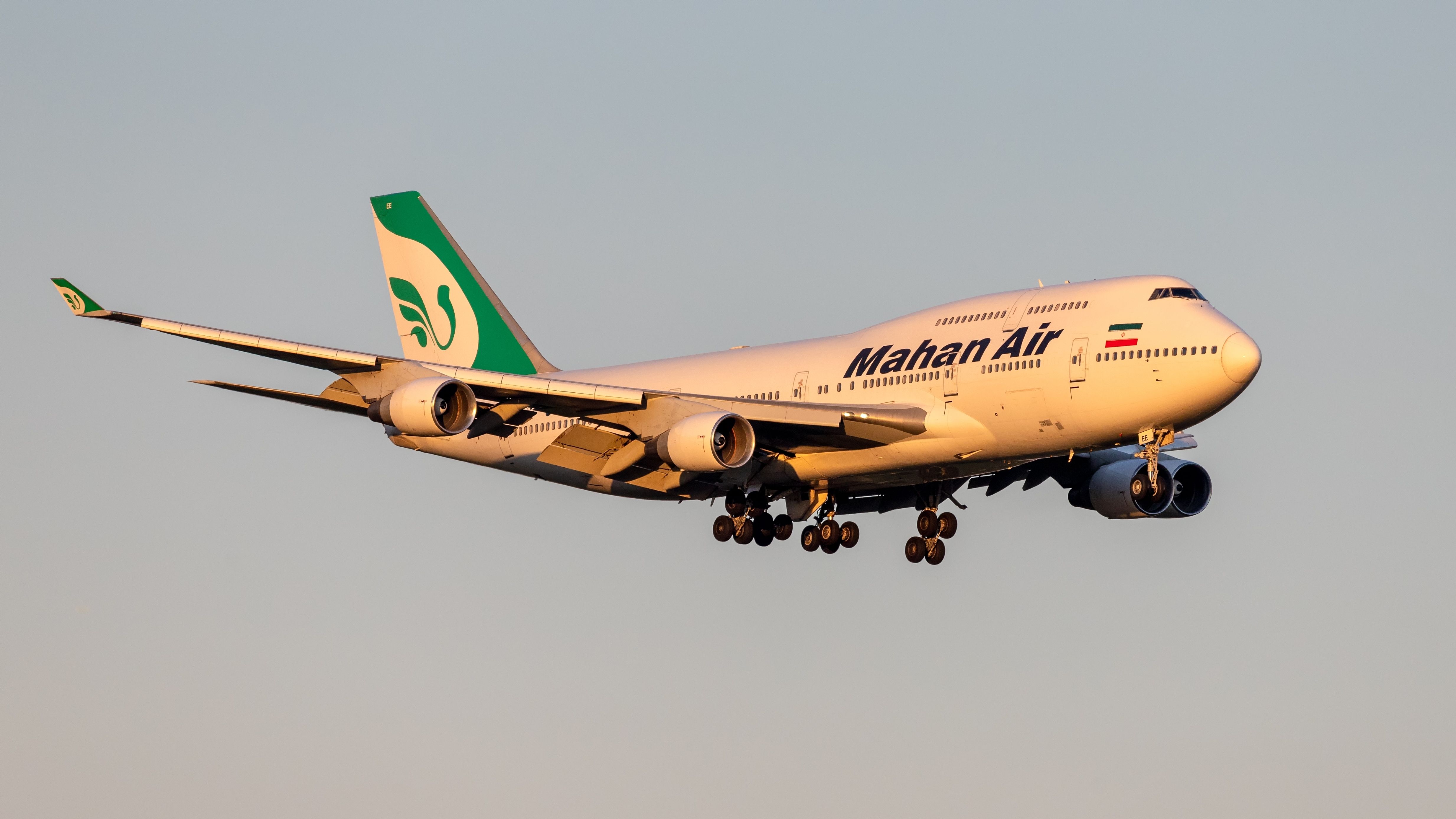 Mahan Air Boeing 747