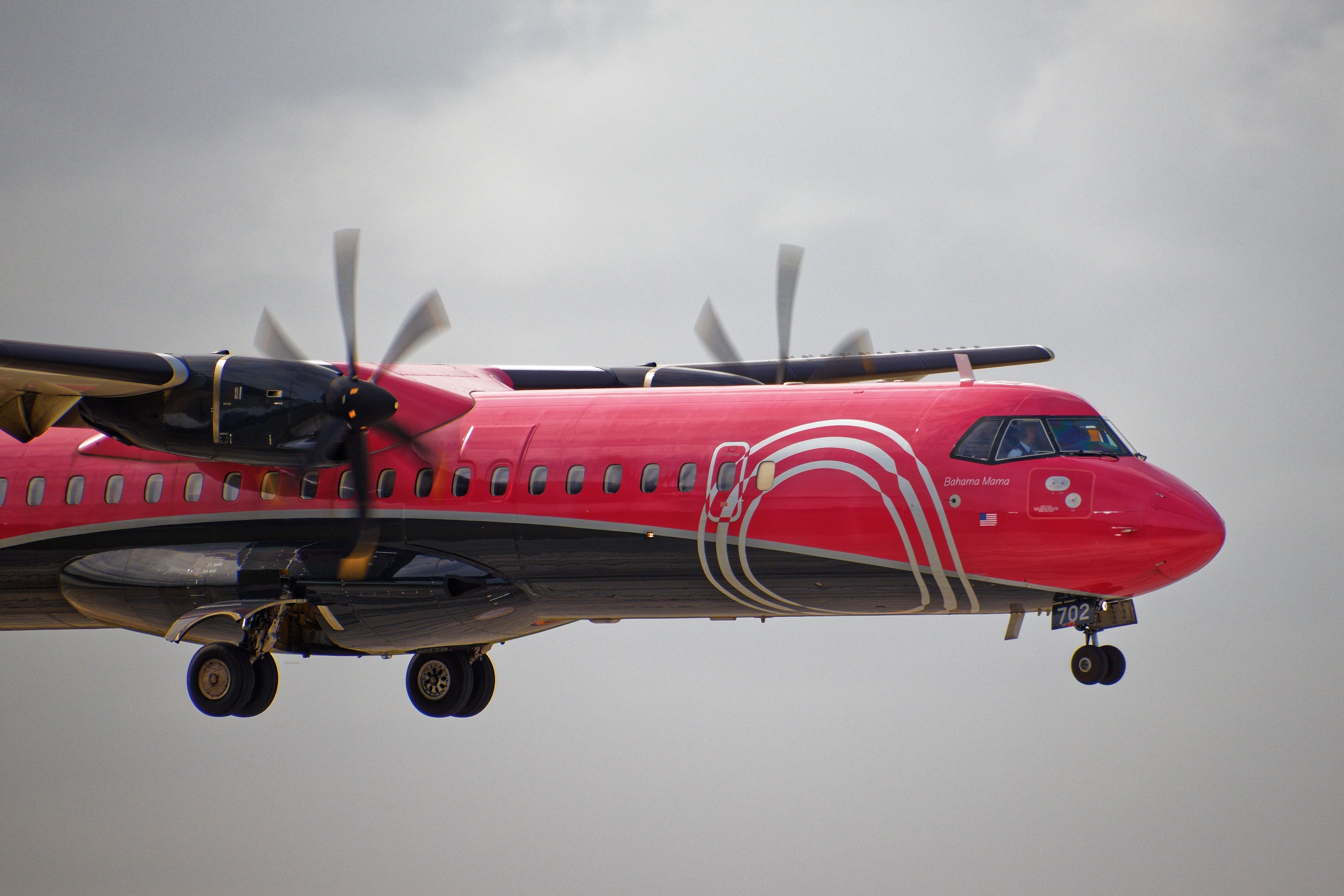 Silver Airways ATR landing at Fort Lauderdale Airport