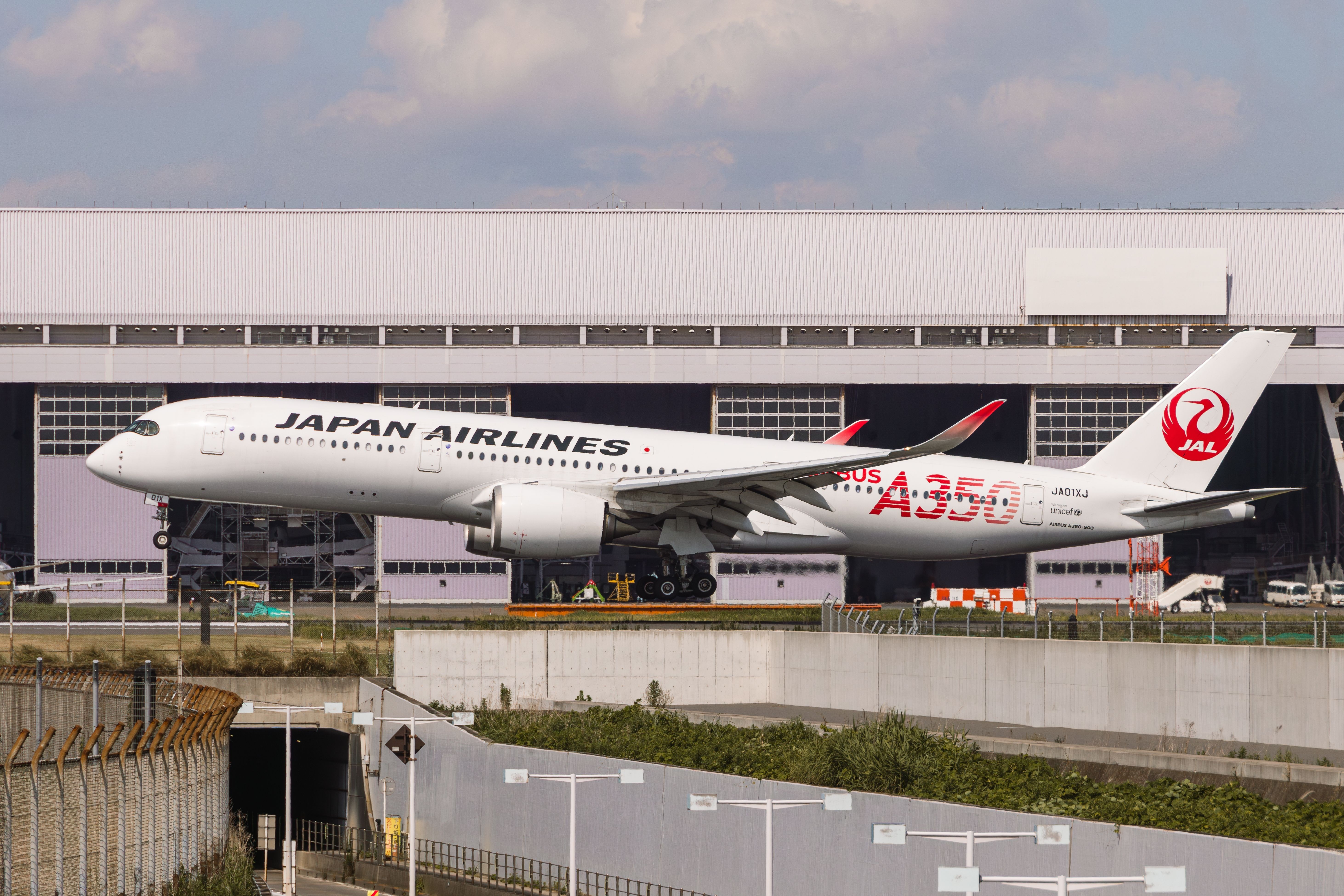 A Japan Airlines Airbus A350 landing