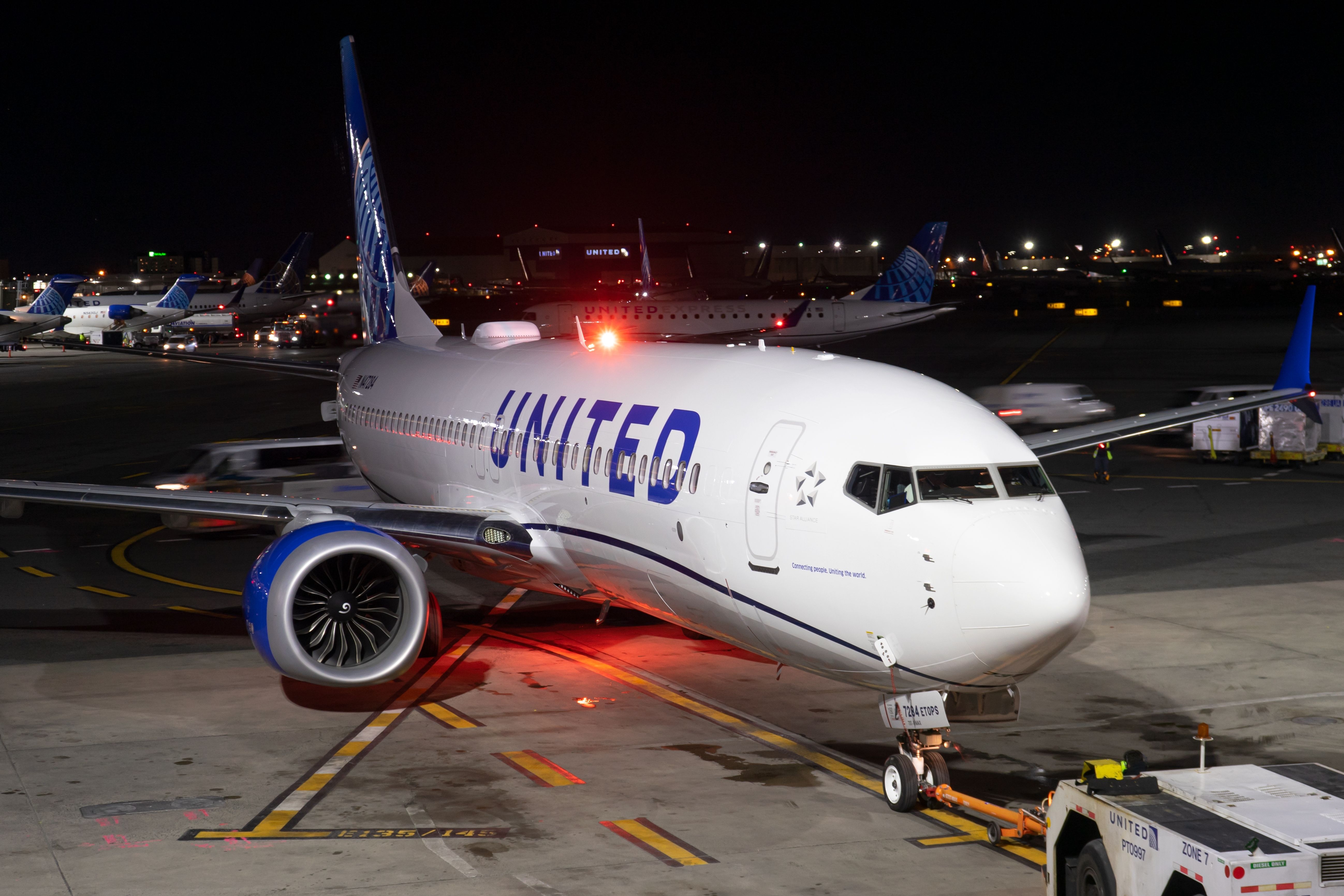 United Airlines Boeing 737 at Newark Libery International Airport EWR shutterstock_2251206063