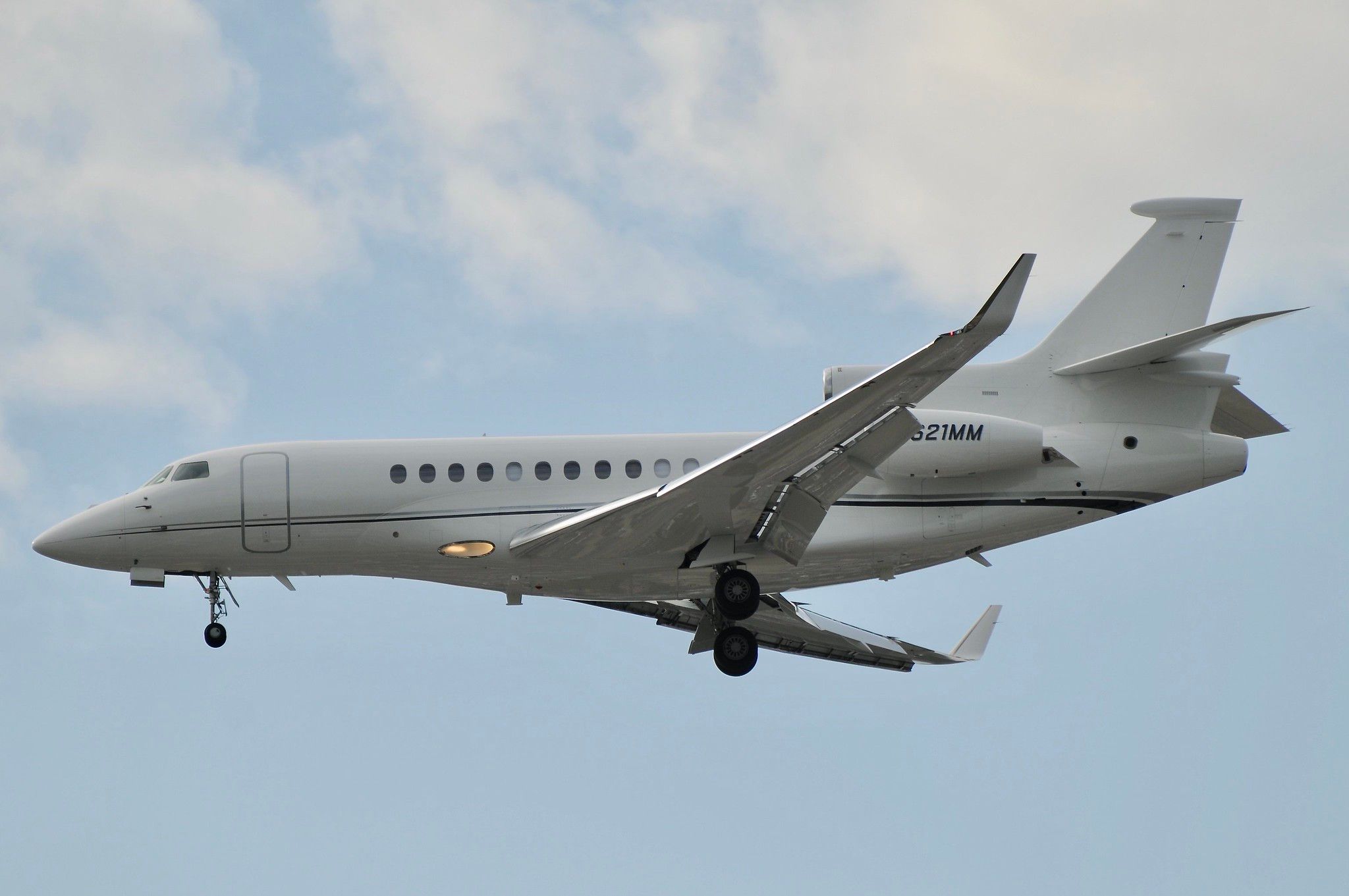 N621MM Taylor Swift Dassault Falcon 7X