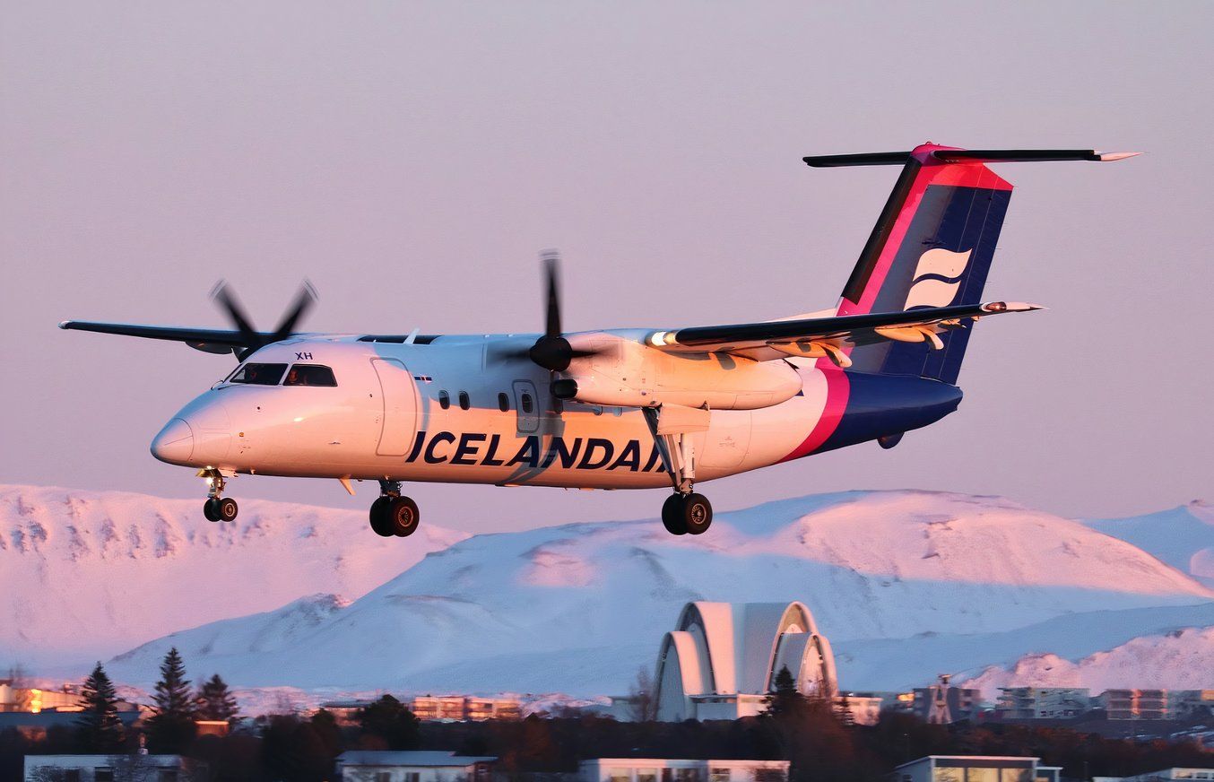 Air Iceland Connect Dash 8-200