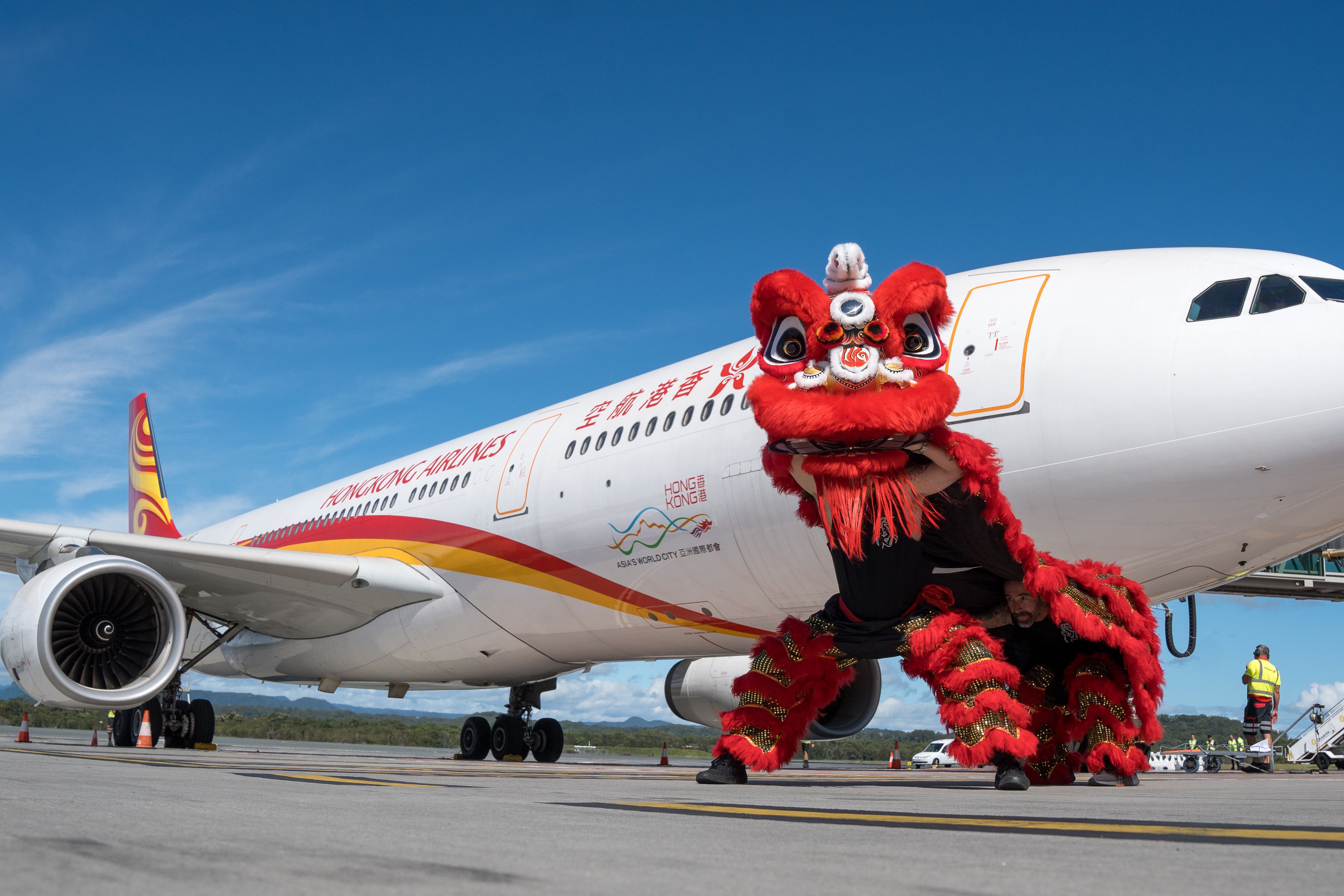 Hong Kong Airlines Resumes flights to Gold Coast Airport OOL 