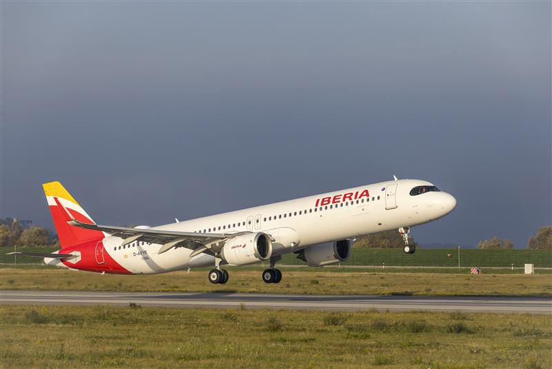 iberia_airlines-a321xlr-despegue_2-ref190676
