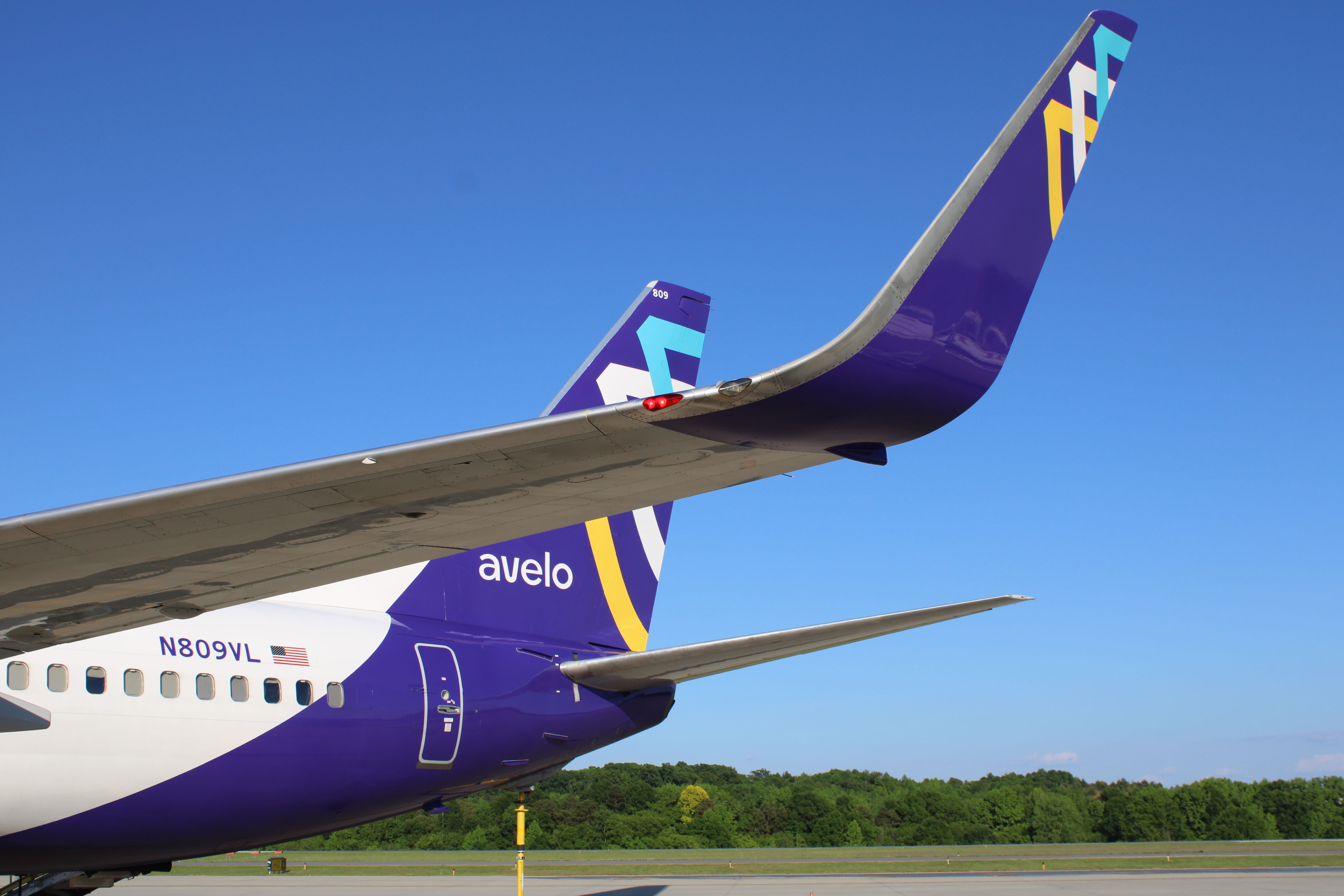 An Avelo Airlines Boeing 737-800 registered N809Vl at Concord Pagett Regional Airport (USA) in North Carolina, which Avelo uses to serve the Charlotte Area