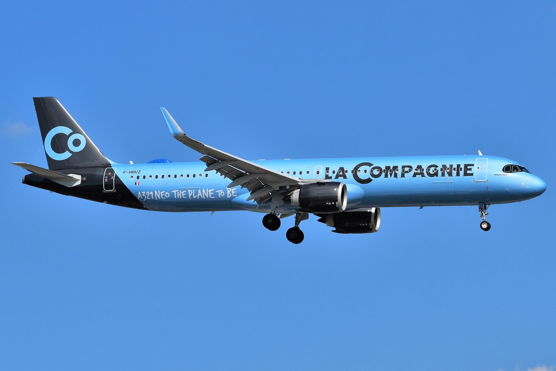 La Compagnie Airbus A321LR Landing In Newark