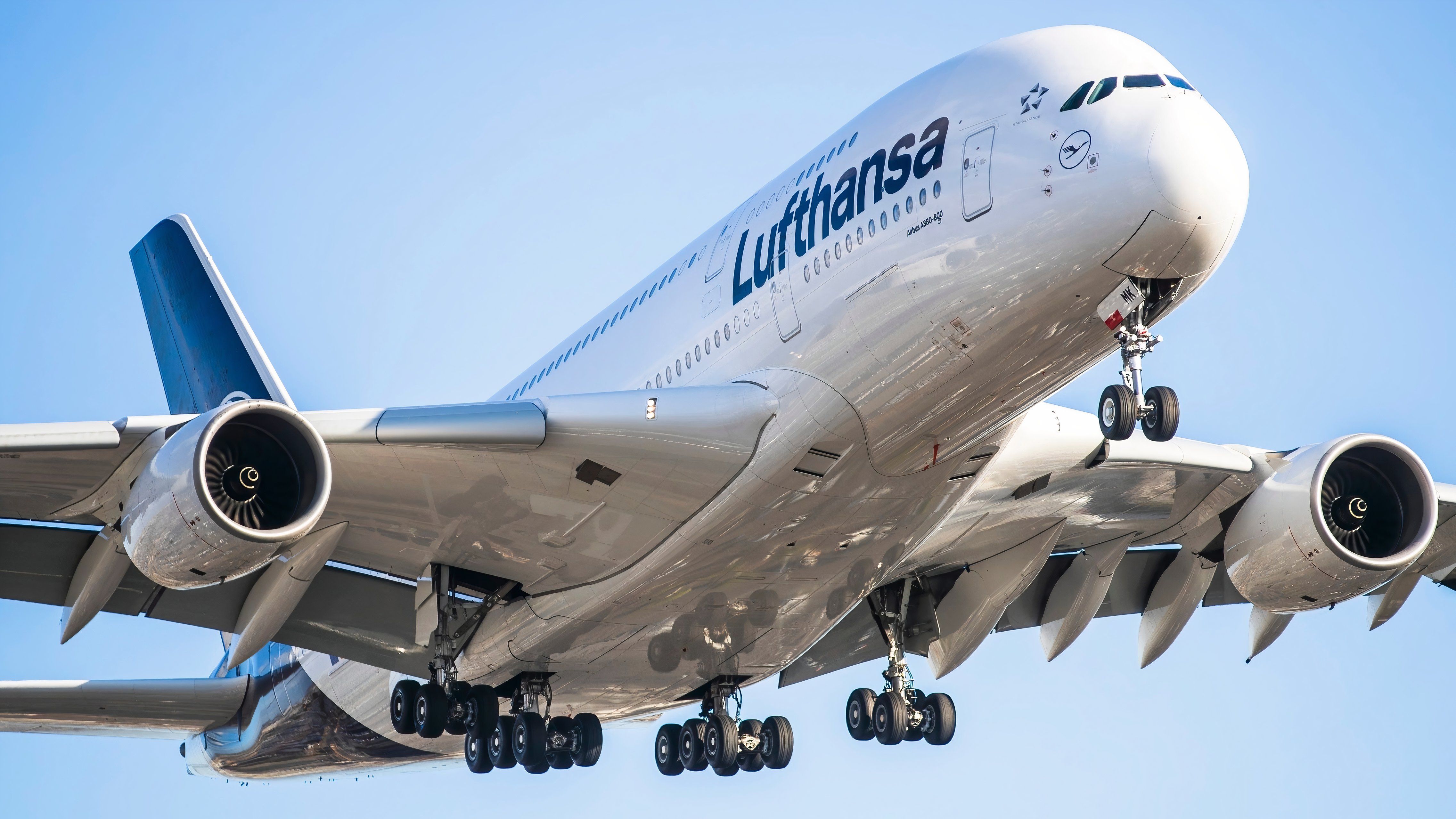 Lufthansa Airbus A380 shutterstock_2558487175