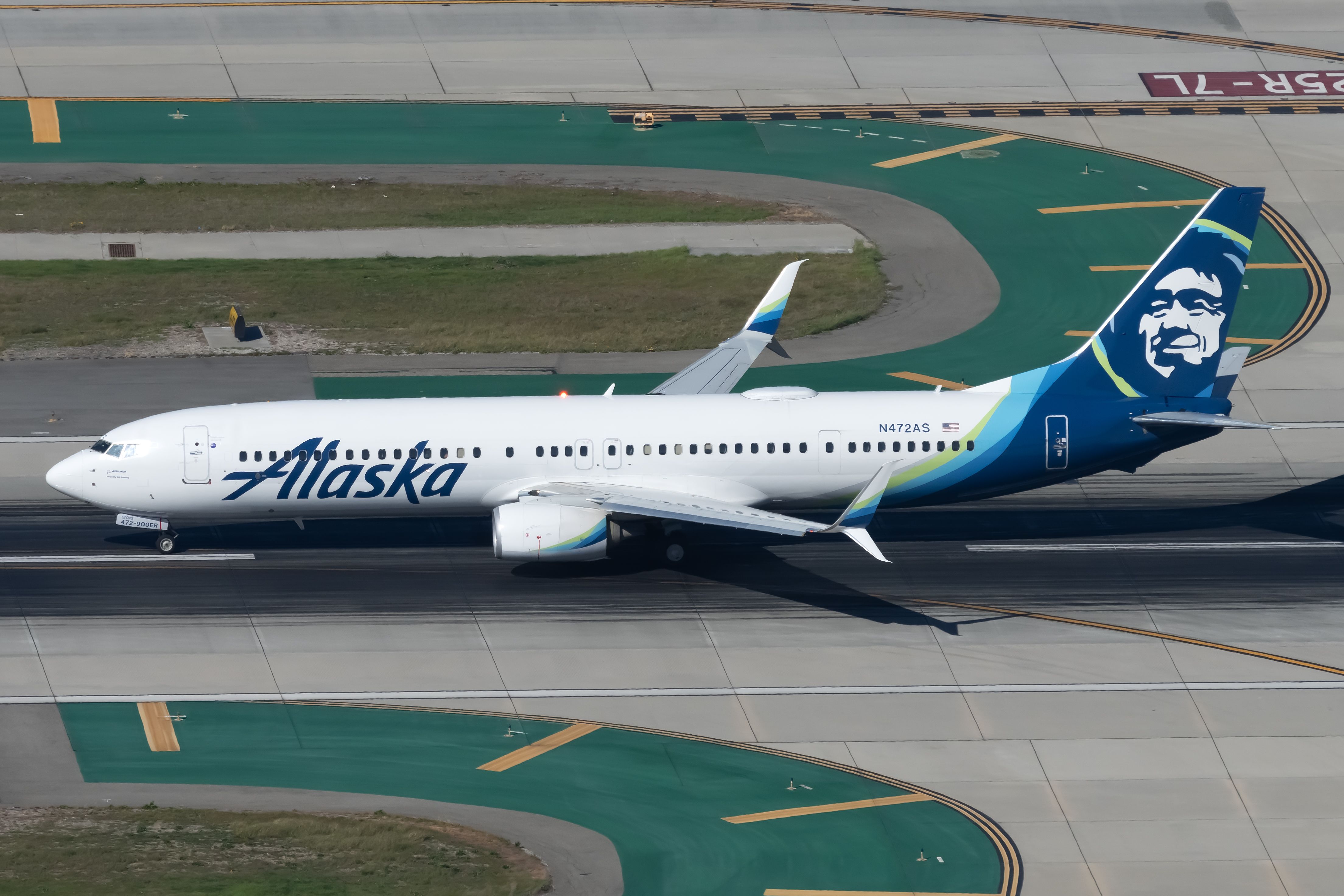 Alaska Airlines Boeing 737-900ER