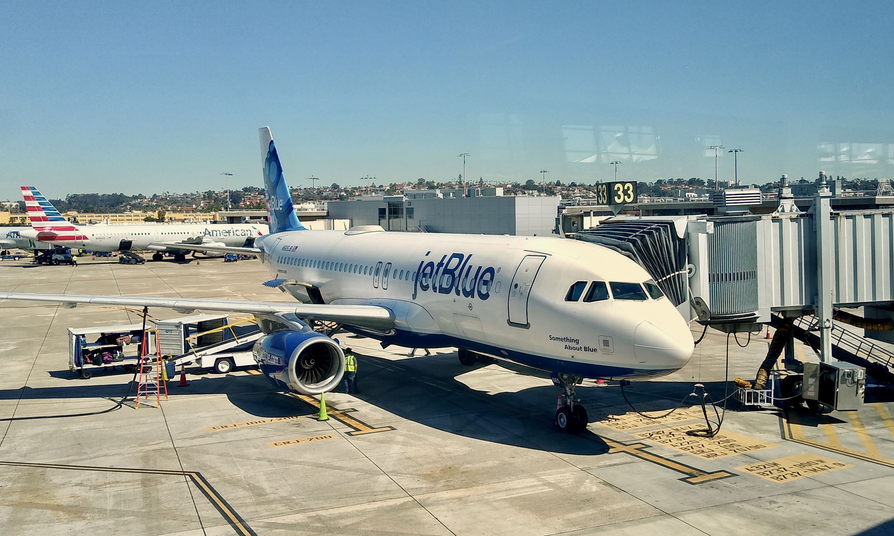 N665JB_JetBlue_at_SAN