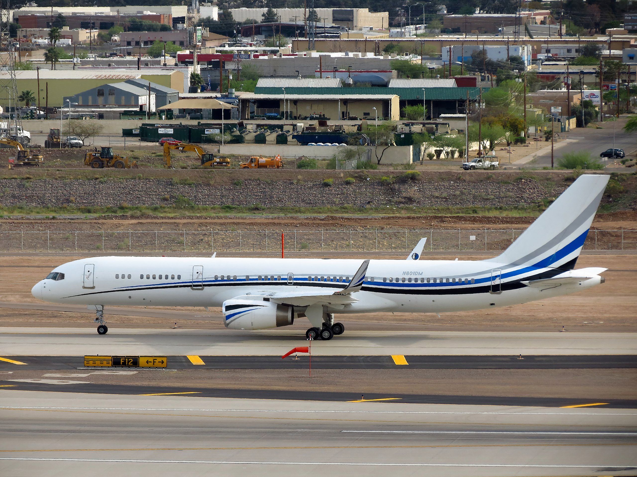 古巴波音 757 N801DM